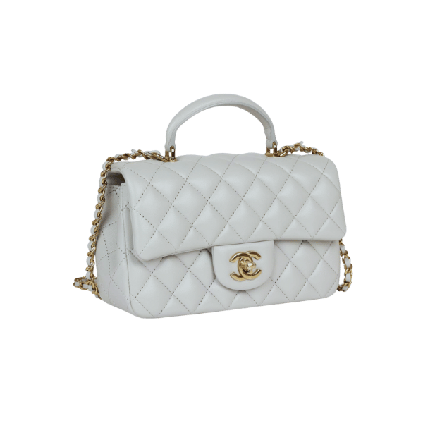 Chanel Single Flap vs Double Flap: Understanding the Difference Between a Chanel Classic Flap Bag