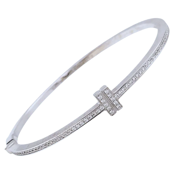 Discover the Allure of a Tiffany Solitaire Diamond Bracelet