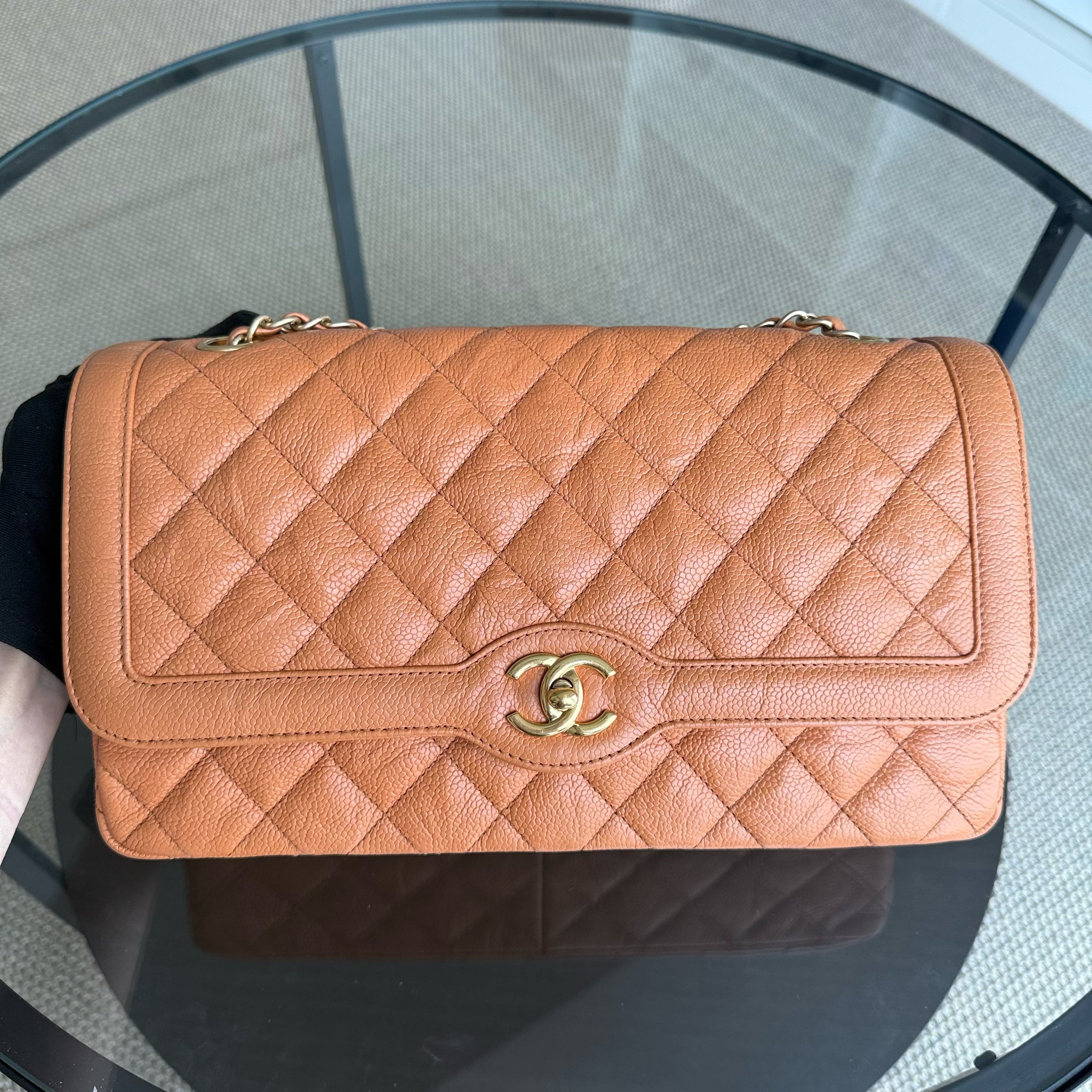 Chanel Seasonal Flap Two-tone - Caviar Quilted Caramel Gold Hardware Series 21