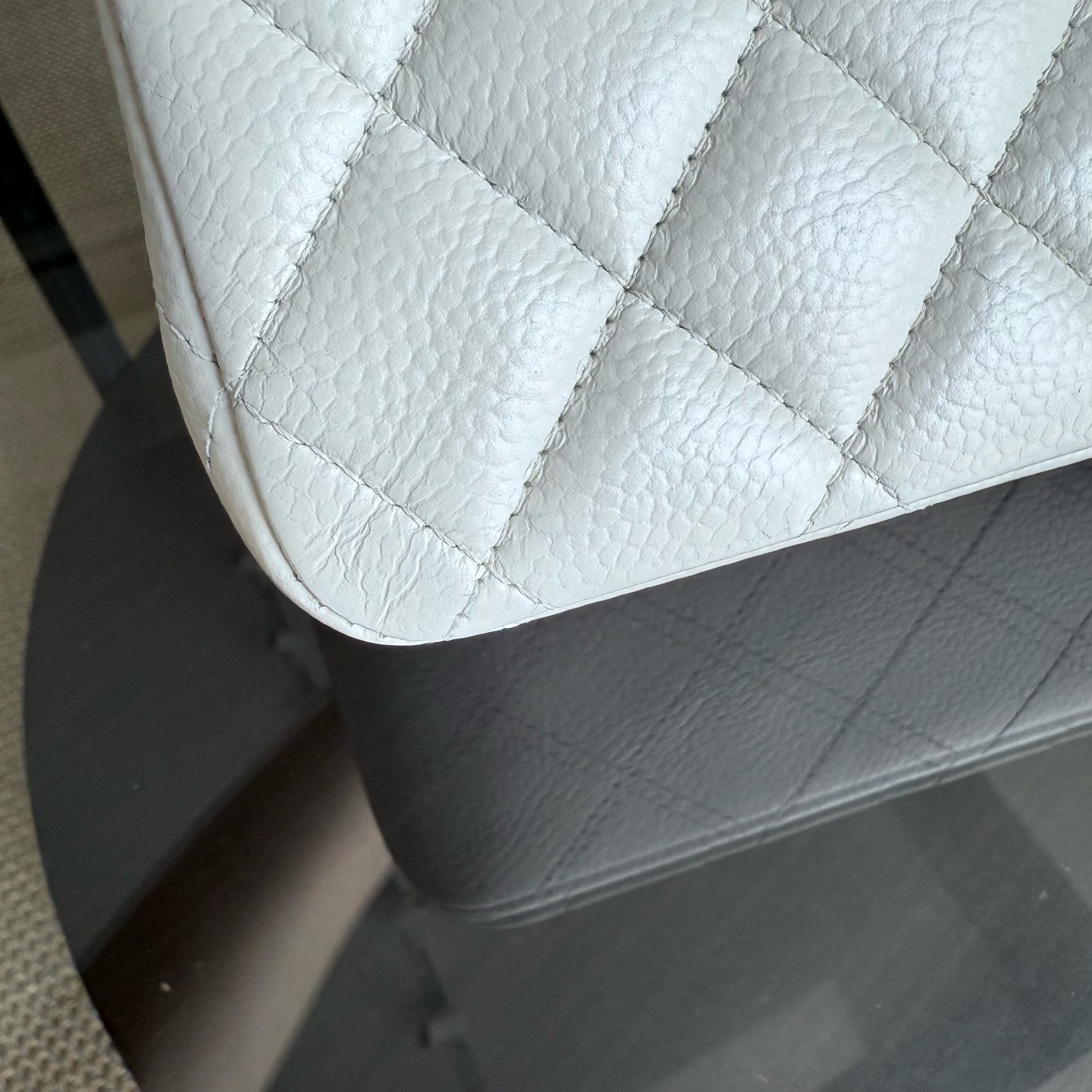 Chanel Classic Flap Medium - Caviar 25CM Quilted White Silver Hardware Series 18