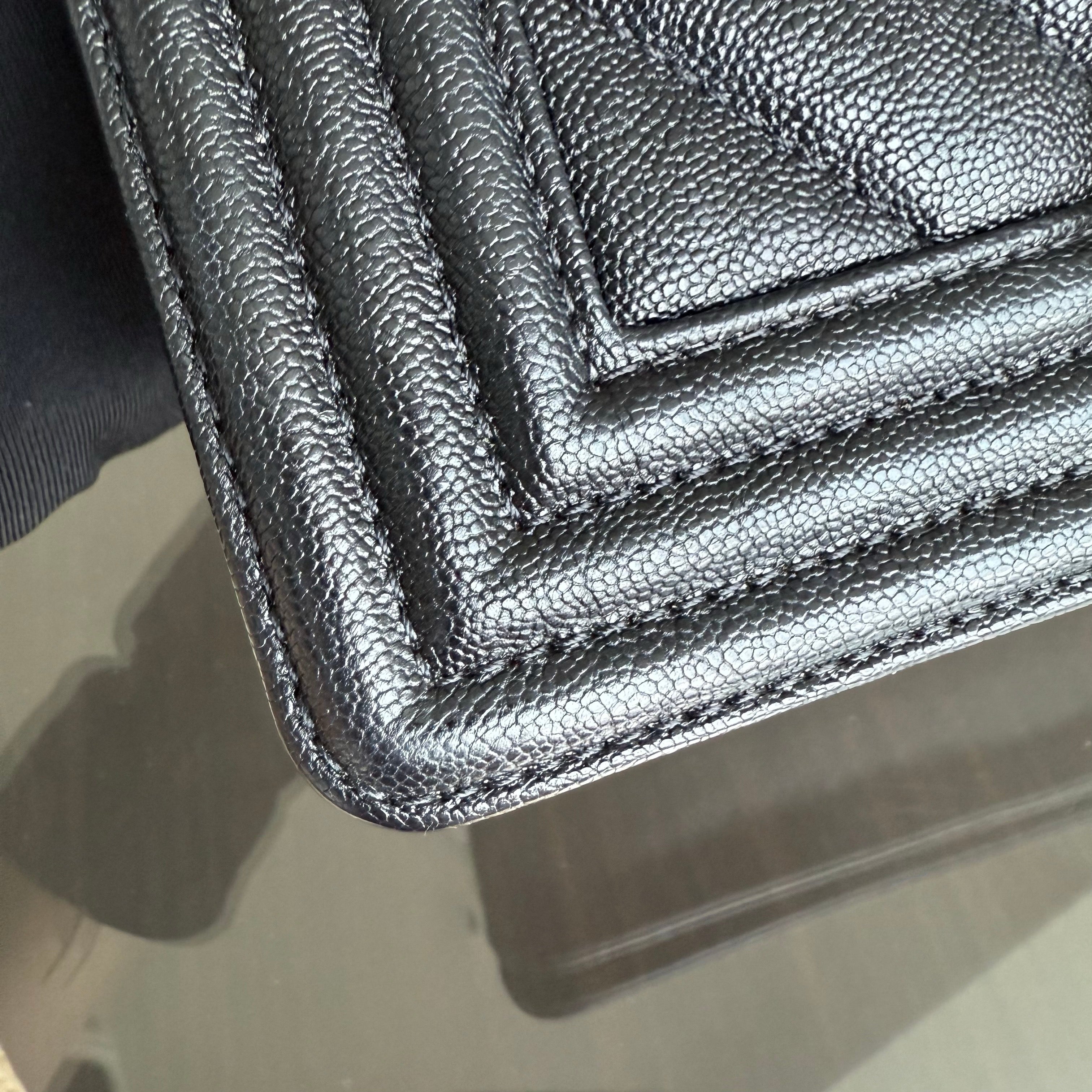 Chanel Boy Small - Caviar 20CM Chevron Black Shiny Gold Hardware Series 27