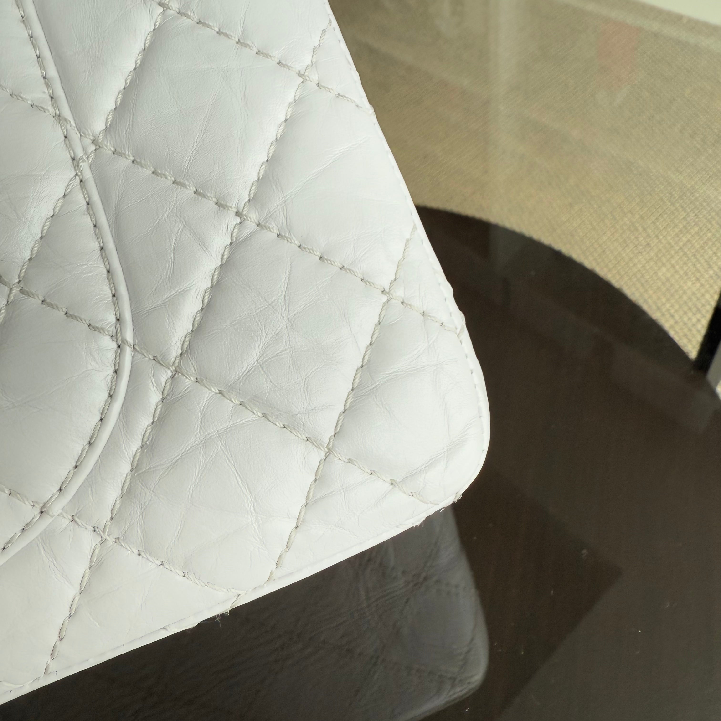 Chanel 2.55 Reissue 226 - 28CM Quilted Calfskin White Black Hardware Series 12