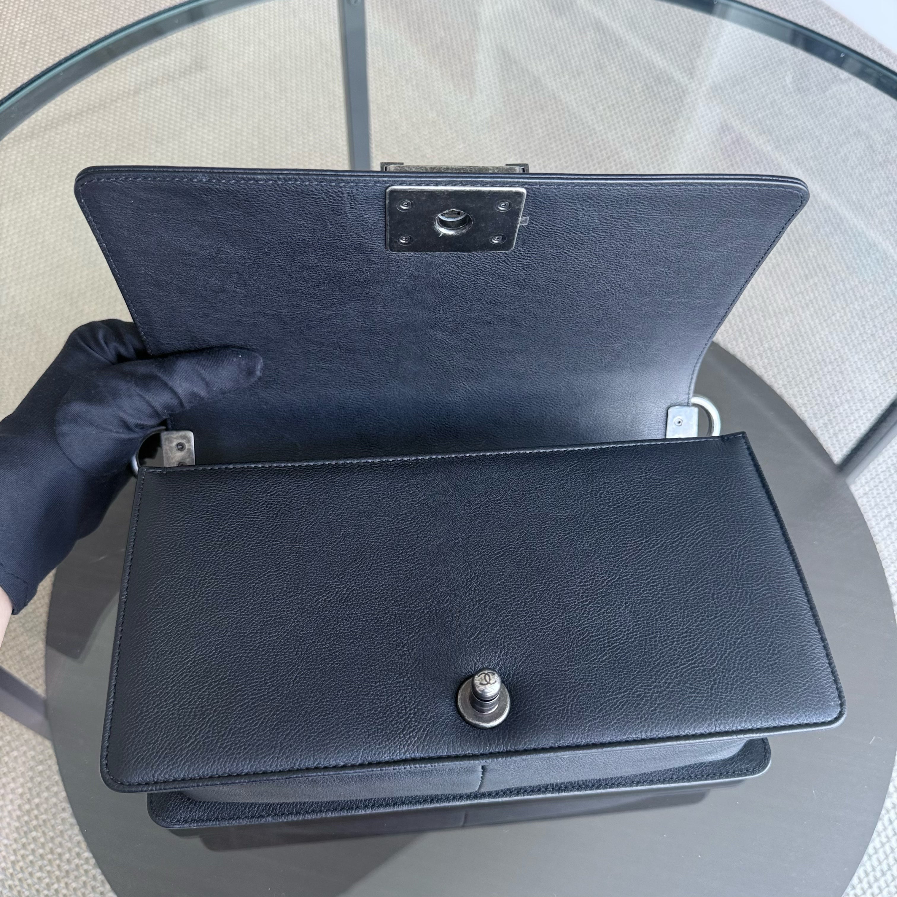 Chanel Boy Medium - Grained Calfskin 25CM Quilted Black Ruthenium Silver Hardware Series 23