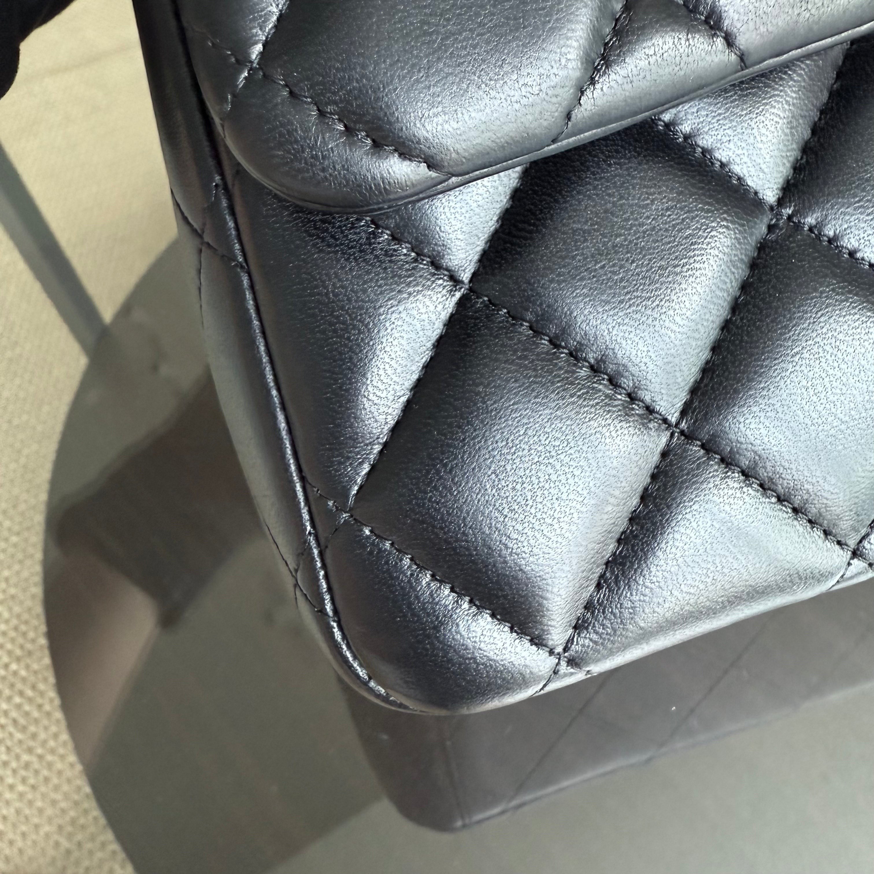 Chanel Classic Flap Maxi - 34CM Quilted Lambskin Double Flap Black Gold Hardware Series 15