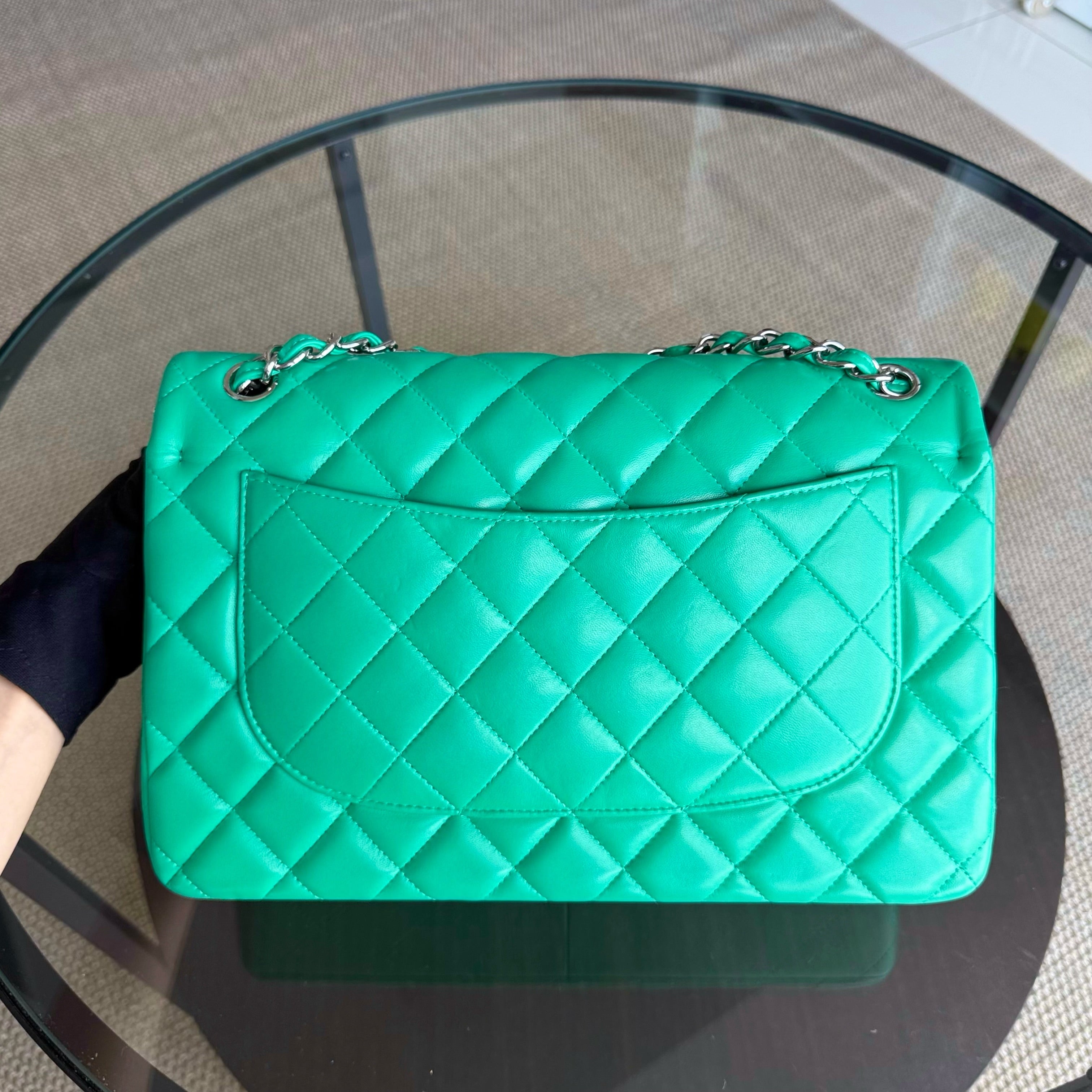 Chanel Classic Flap Jumbo - Double Flap 30CM Quilted Lambskin Green Silver Hardware Series 16