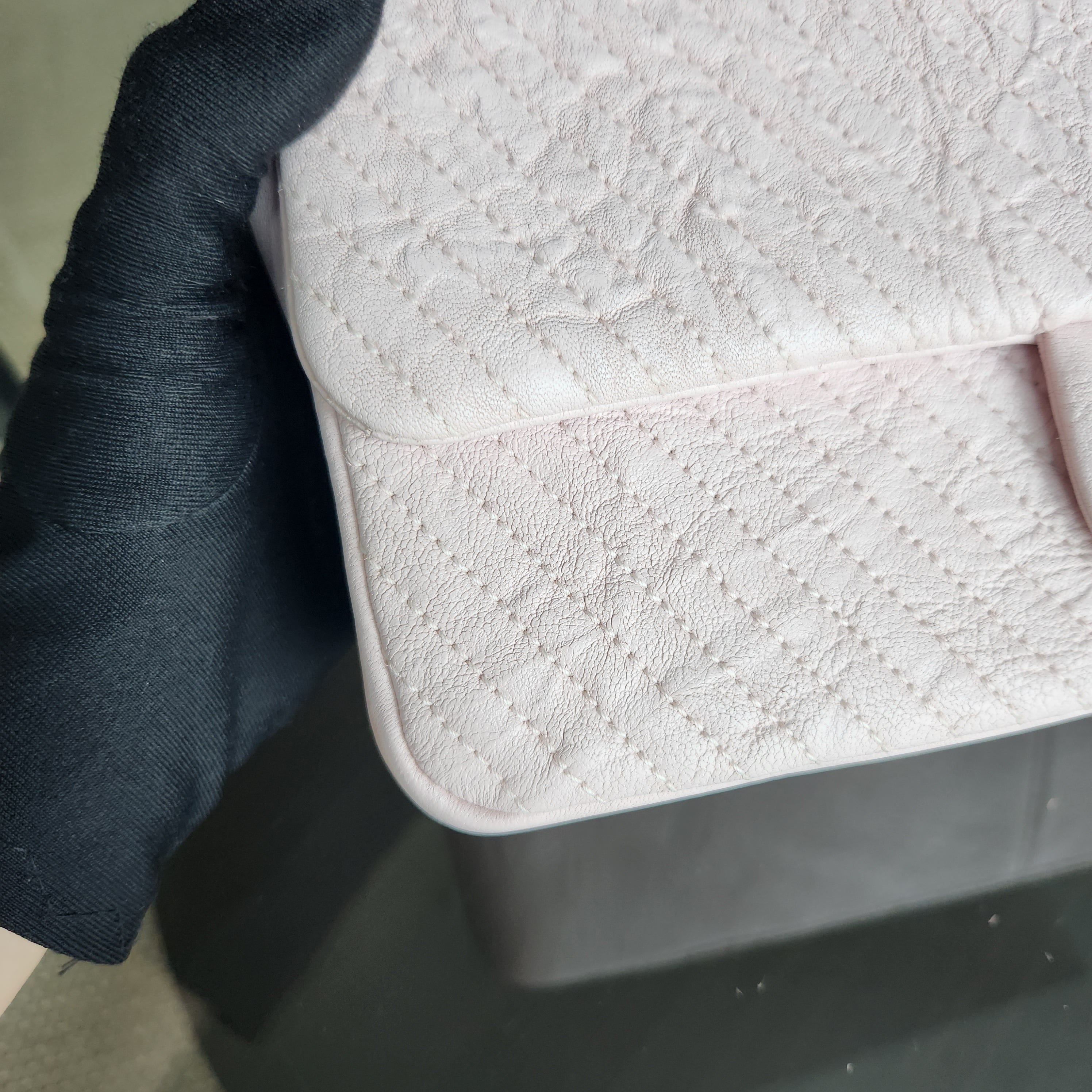 Chanel Seasonal Flap - Surpique Chevron Flap Calfskin Light Sakura Pink Gold Hardware Series 21