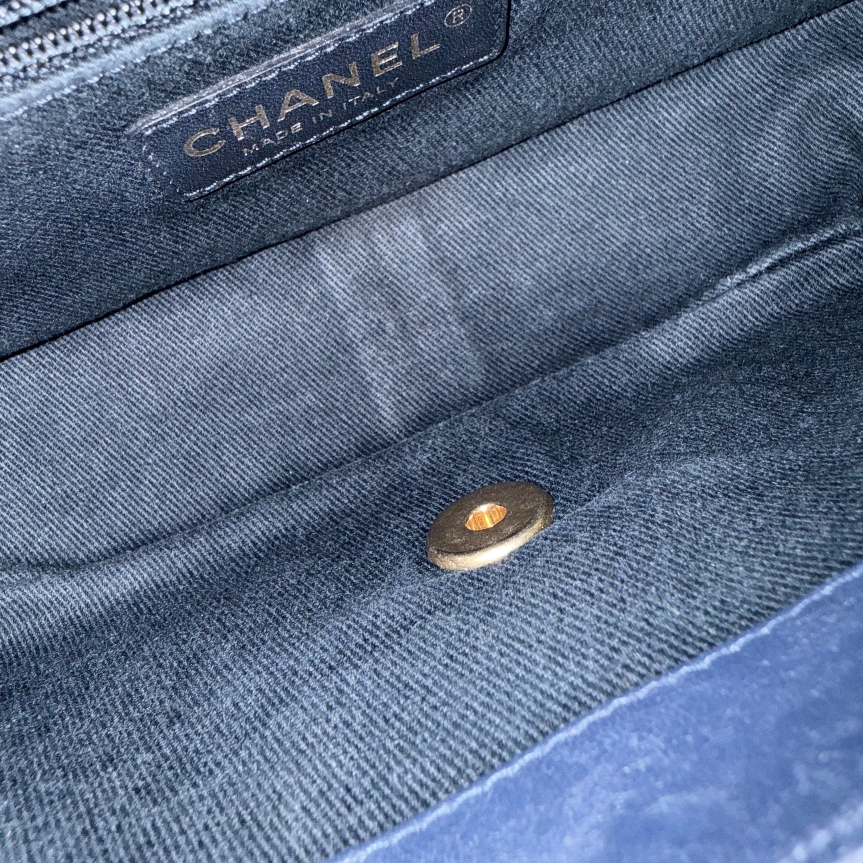 Chanel Seasonal Flap Herringbone - 23CM Calfskin Chevron Blue Distressed Aged Gold Hardware Series 21