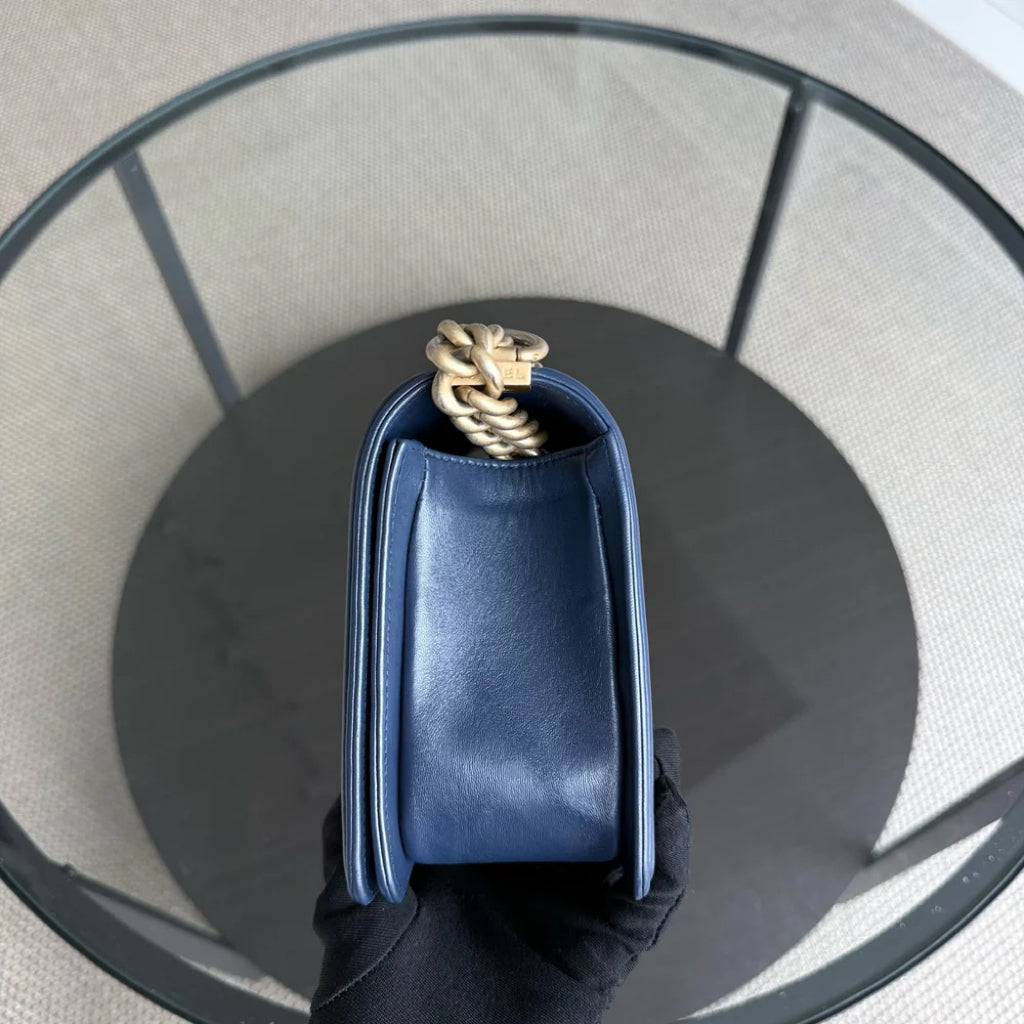 Chanel Boy Medium - 25CM Quilted Lambskin Dark Blue Gold Hardware Series 21