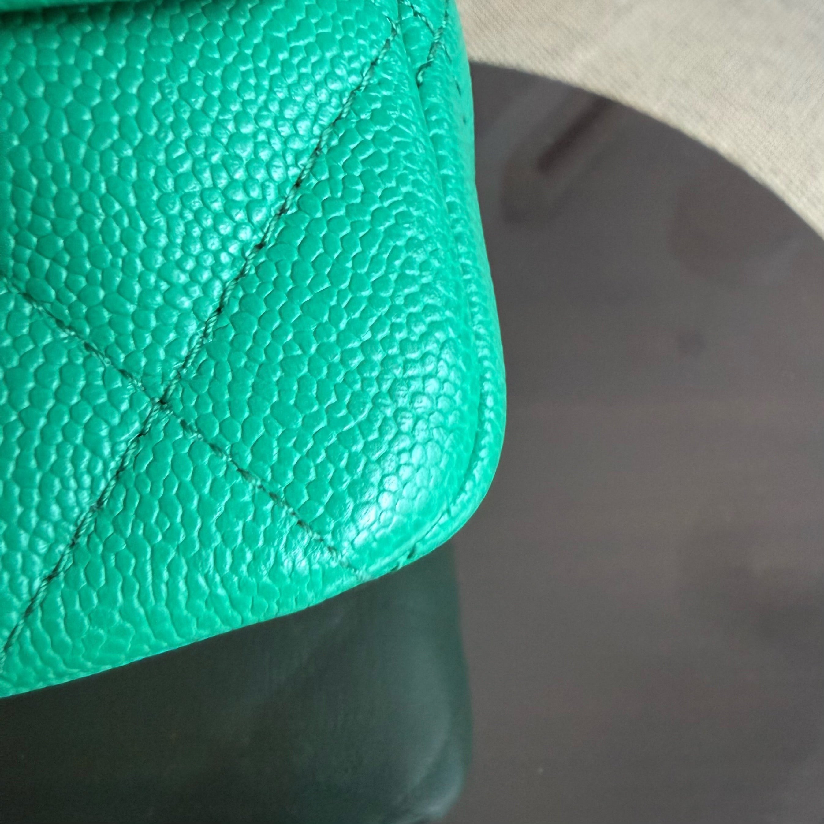 Chanel Flap Mini 21CM Sweetheart 23P - Caviar Quilted Emerald Green Gold Hardware Microchip