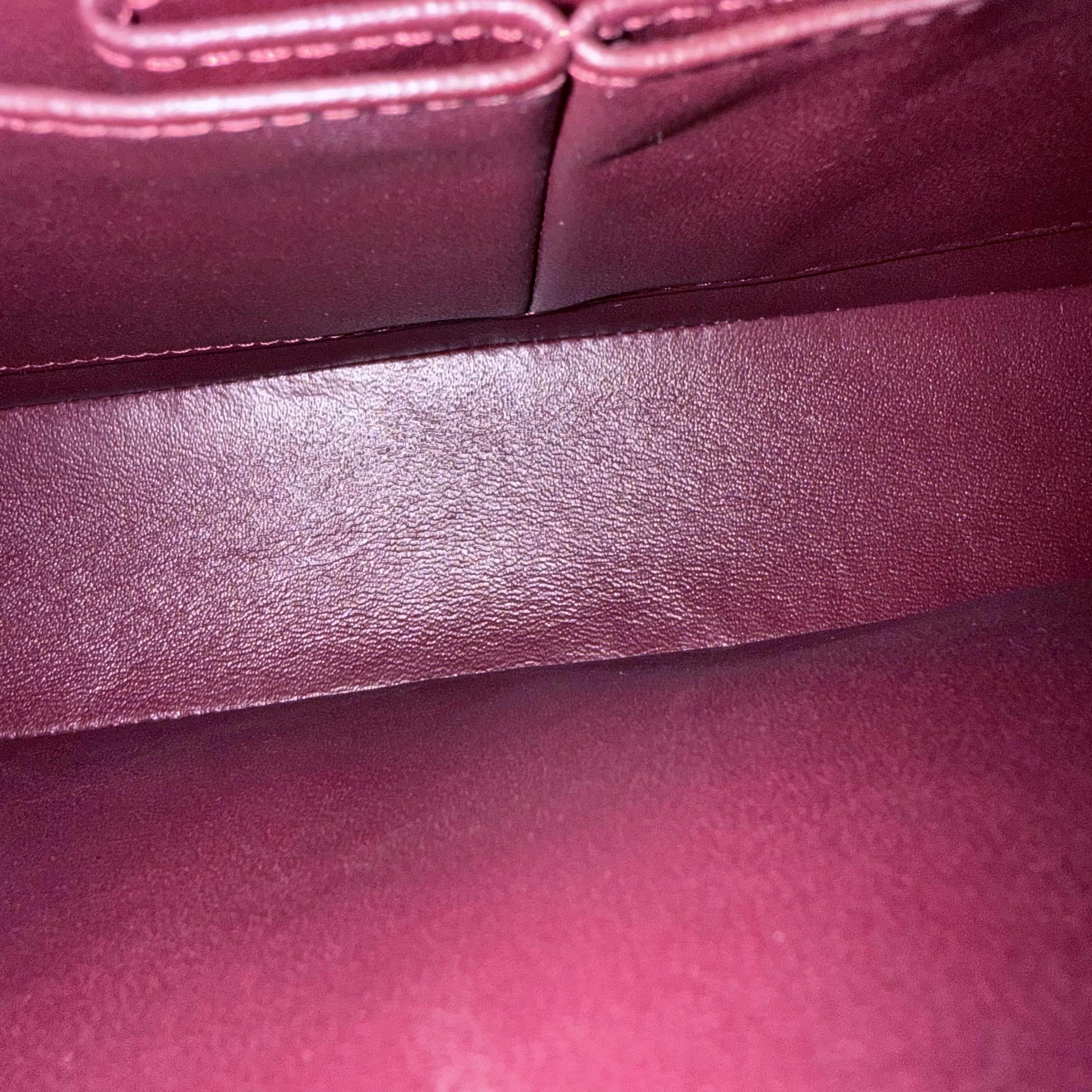 Chanel Classic Flap Medium - Caviar 25CM Quilted Black Gold Hardware Series 21