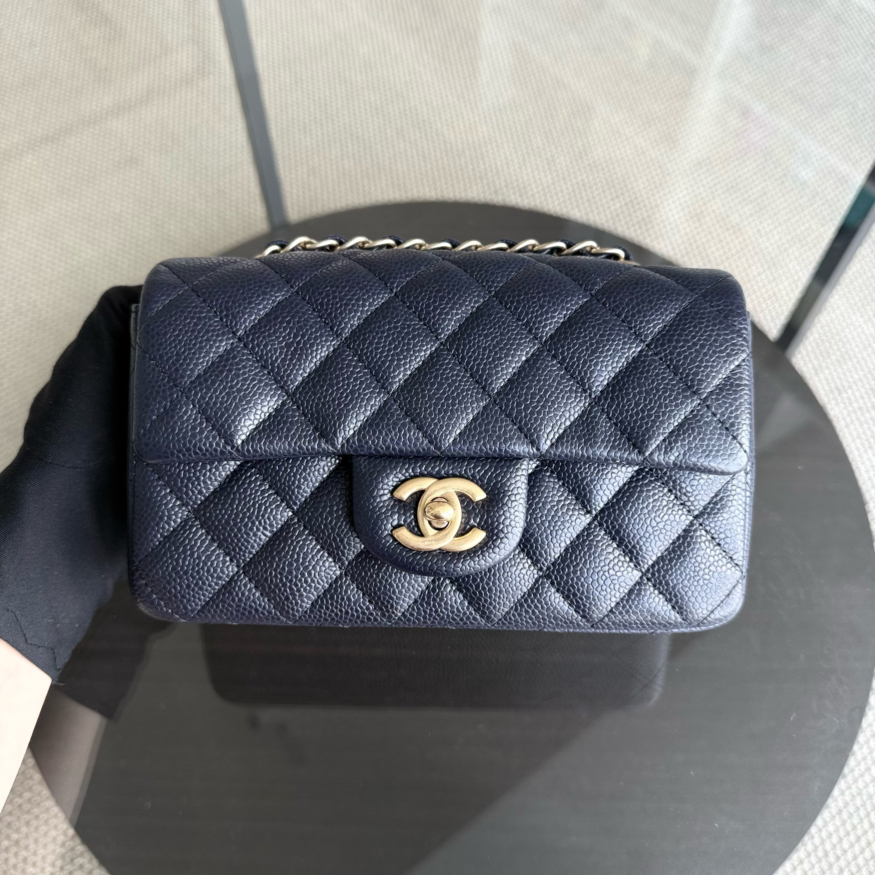 Chanel Classic Flap Mini - Caviar 20CM Quilted Dark Blue Gold Hardware Series 21