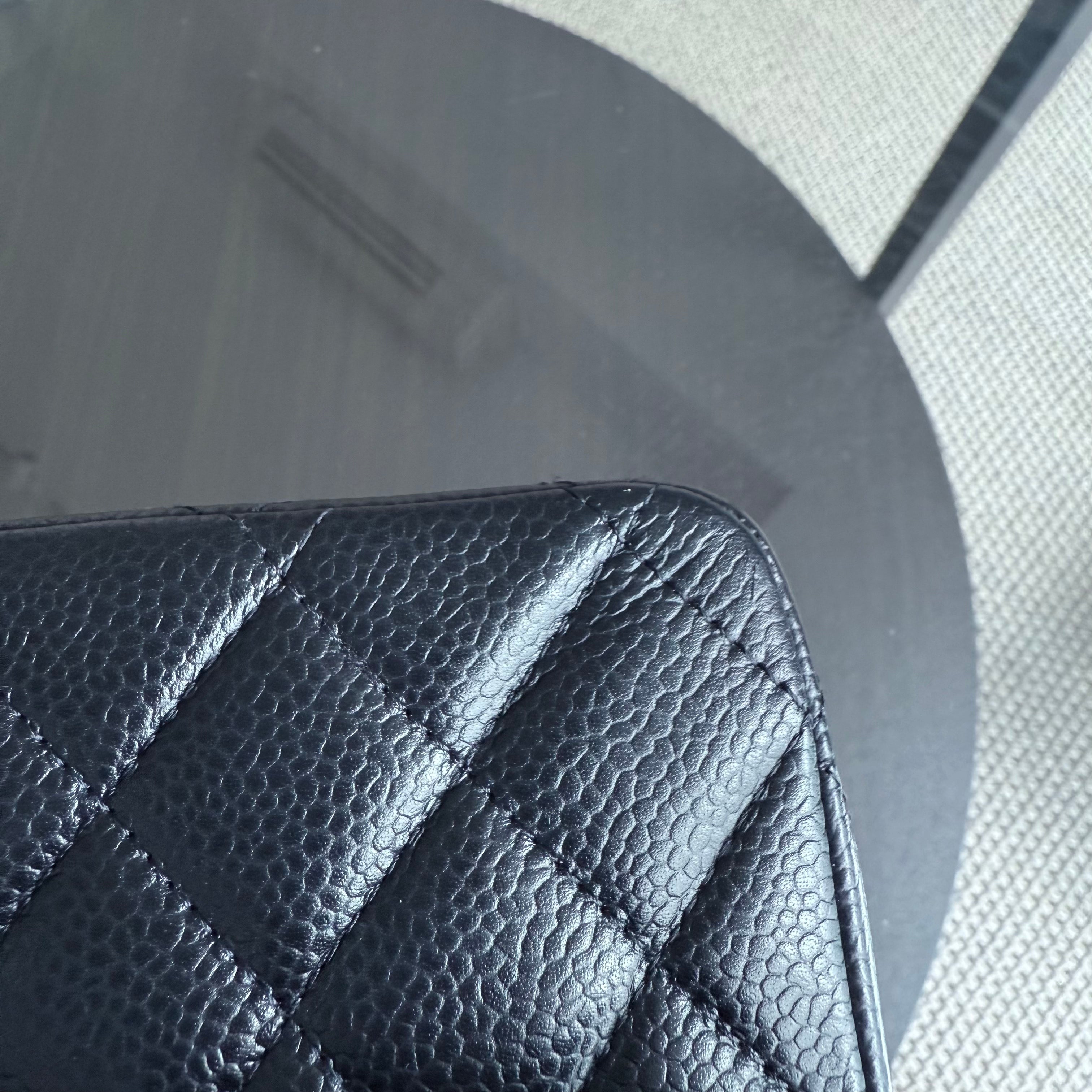 Chanel Classic Flap Medium - Caviar 25CM Quilted Black Gold Hardware Series 19
