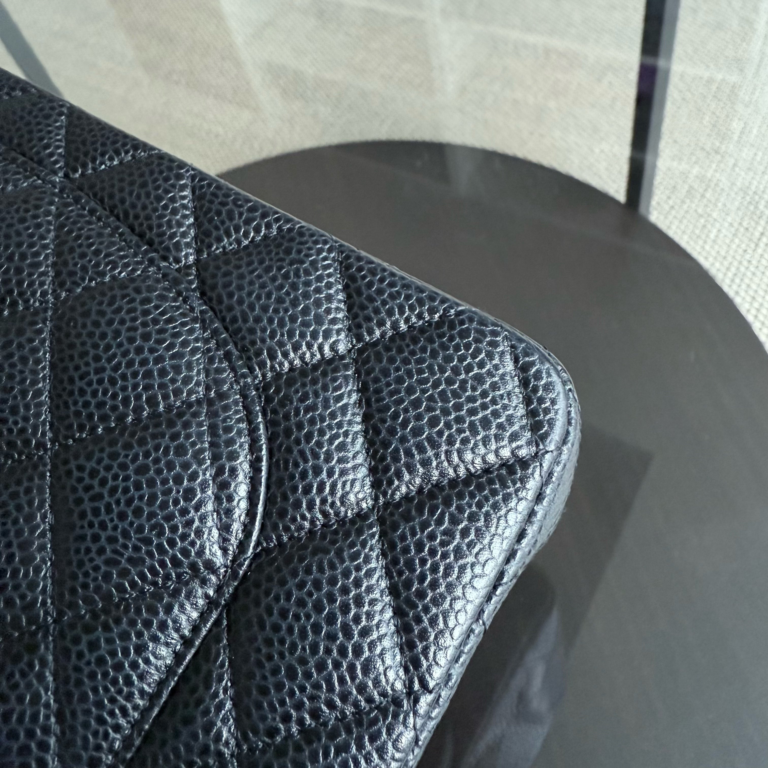 Chanel Classic Flap Small - Caviar 23CM Quilted Black Gold Hardware Series 30