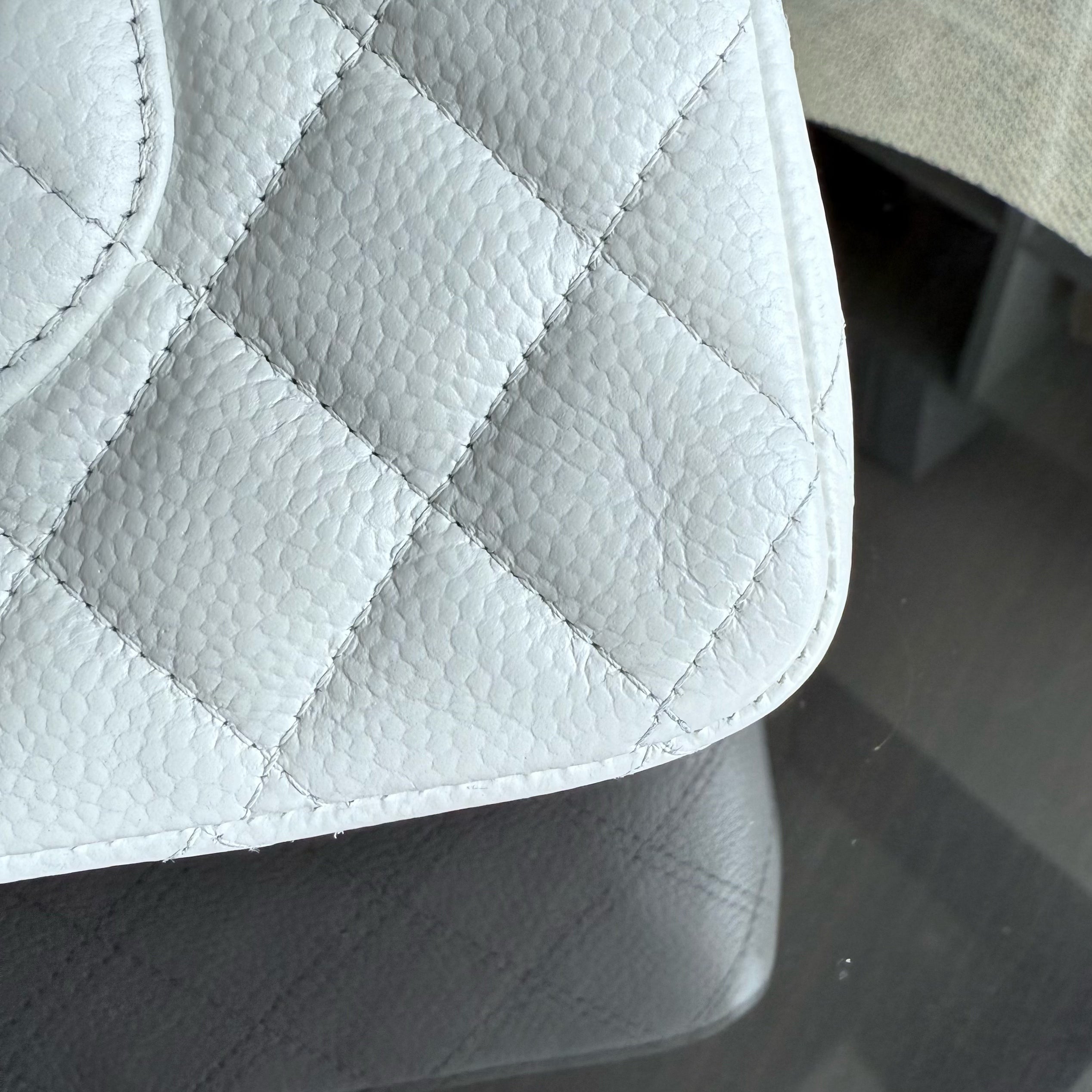 Chanel Classic Flap Medium - Caviar 25CM Quilted White Silver Hardware Series 18