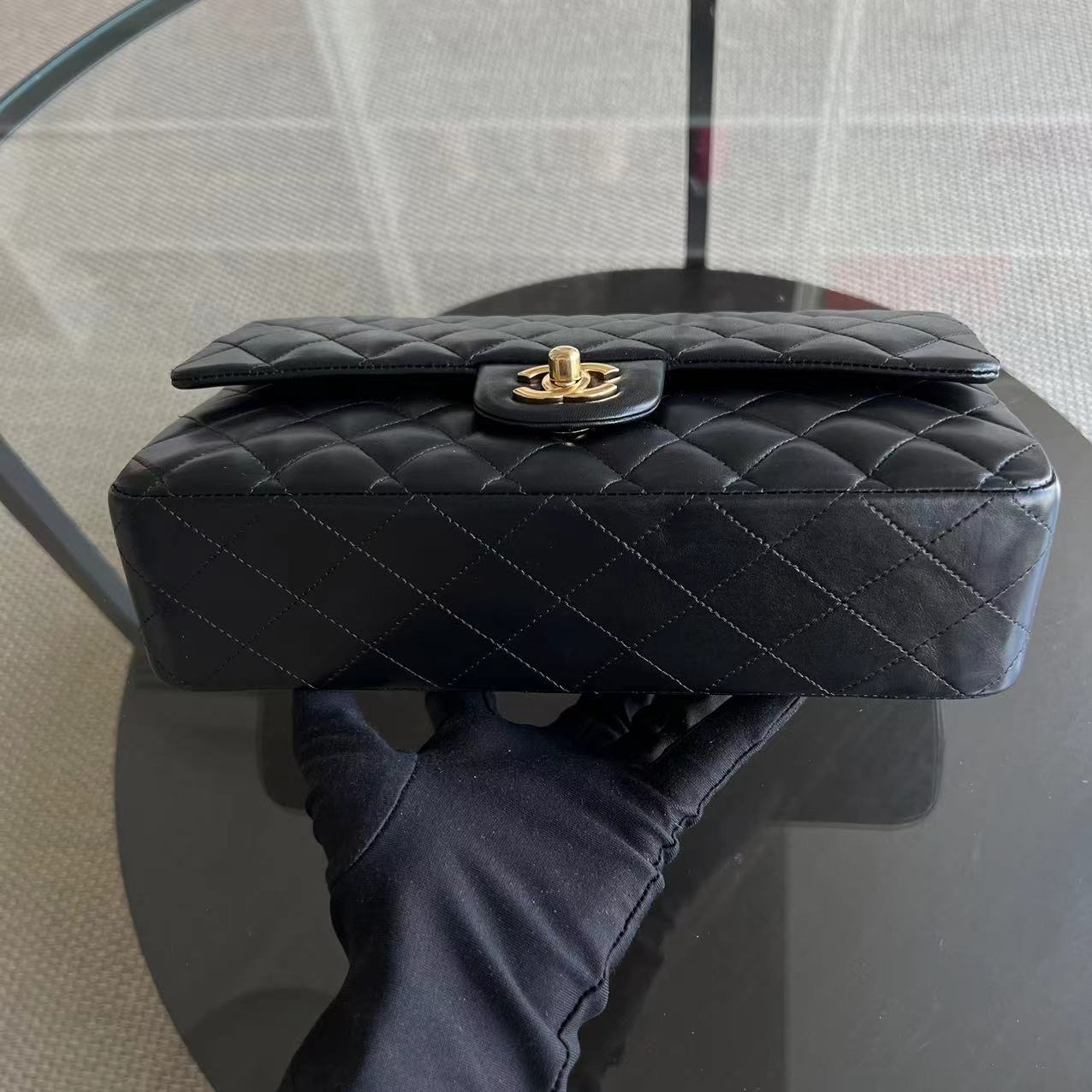 Chanel Classic Flap Medium - Quilted Lambskin Black Golden Hardware