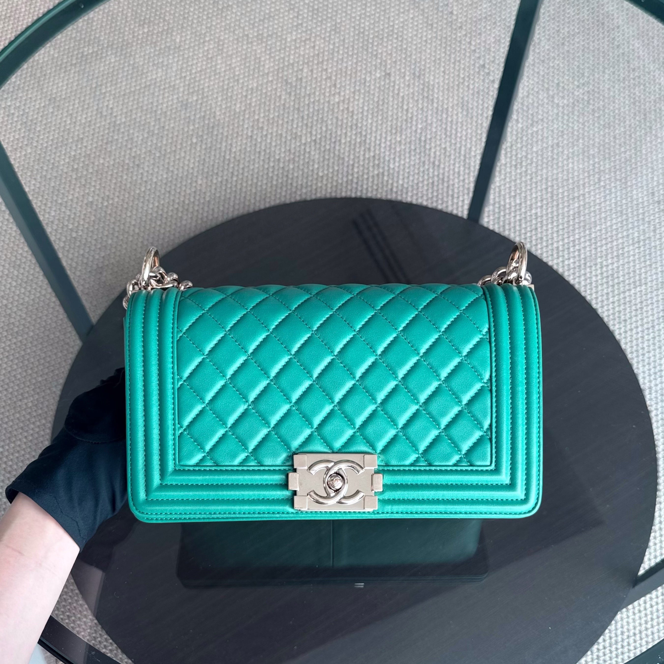 Chanel Boy Medium - 25CM Quilted Lambskin Green Gold Hardware Series 28