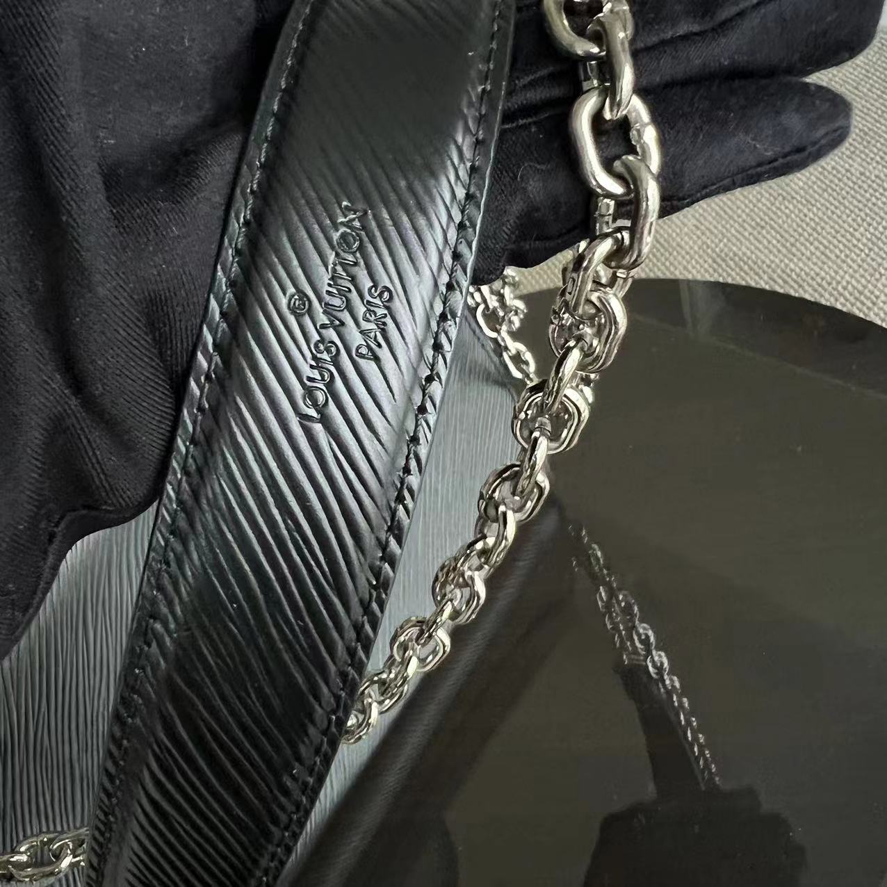 Louis Vuitton LV Twist MM EPI Leather Black SHW