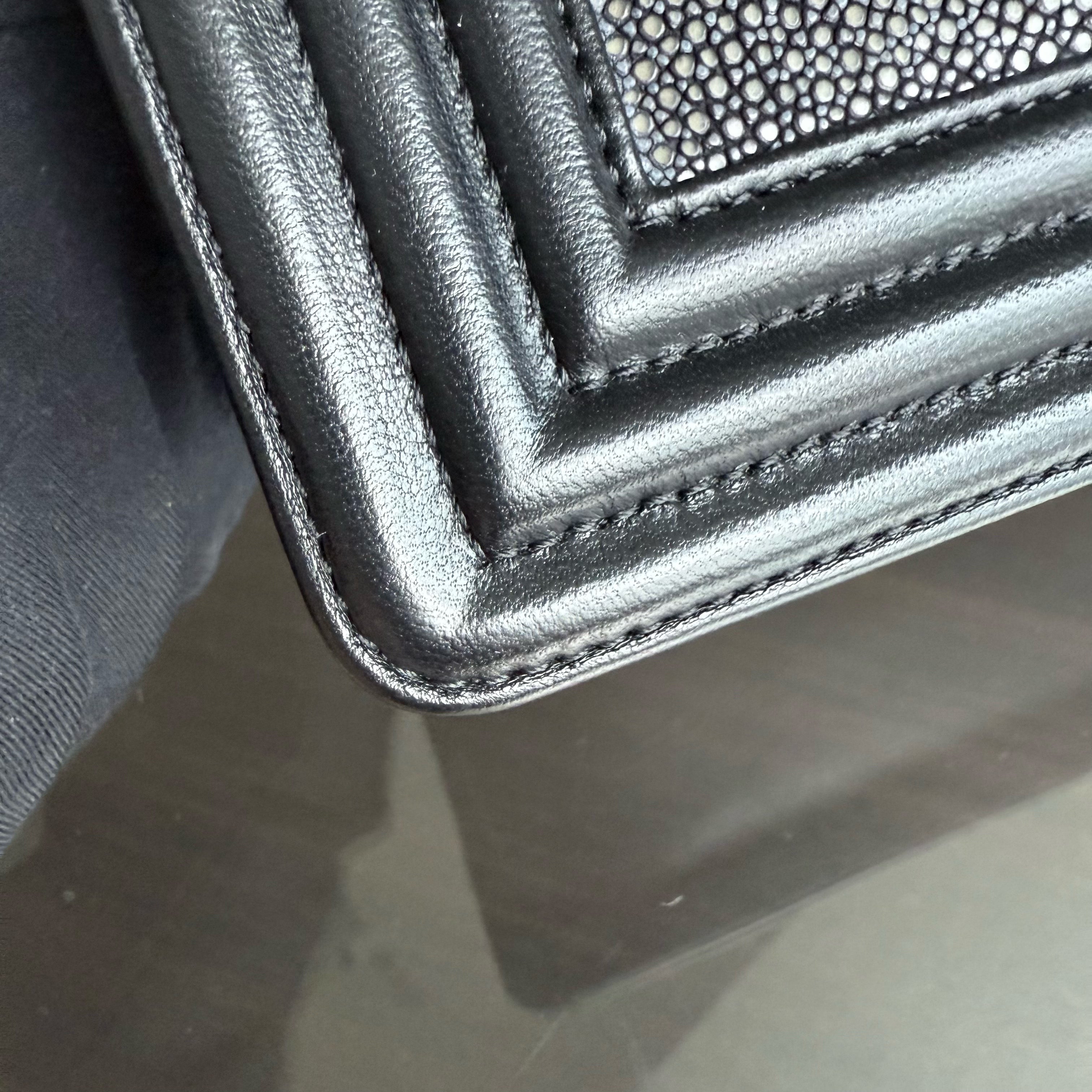 Chanel Boy Small - Stingray Black Ruthenium Silver Hardware Series 20