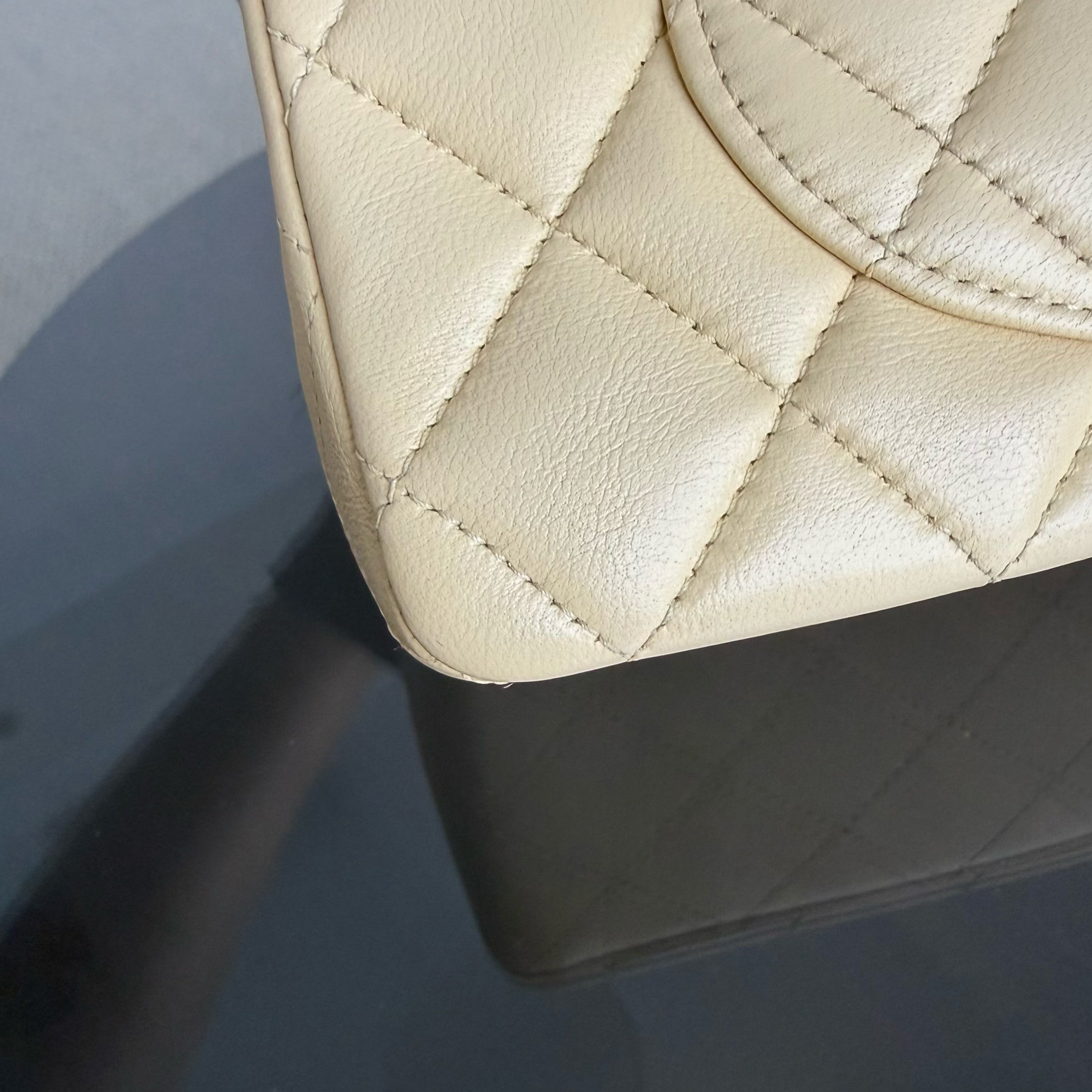 Chanel Classic Flap Small - Lambskin 23CM Light Yellow Gold Hardware Series 30