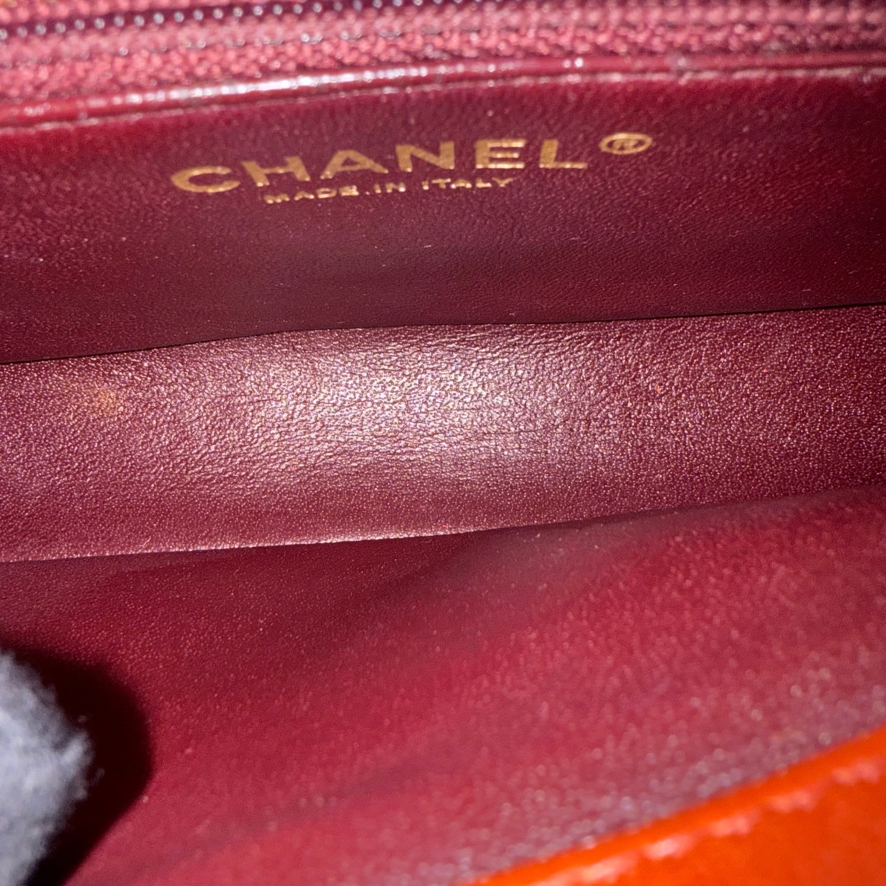 Chanel Diana Reissue Small - 22CM Quilted Lambskin Red Gold Hardware Series 20 (Copy)
