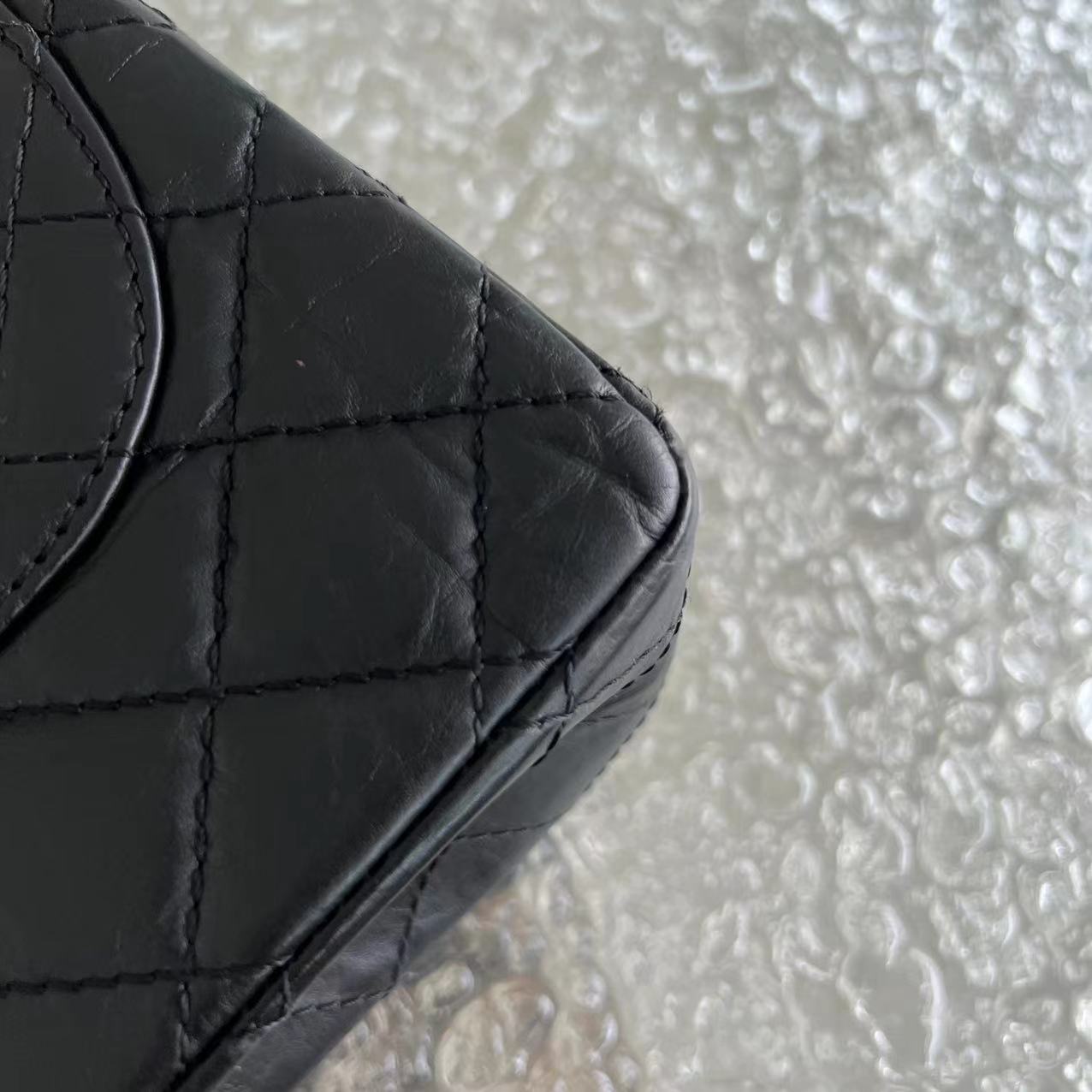 Chanel 2.55 226 Reissue 28CM Quilted Aged Calfskin Black Golden Hardware