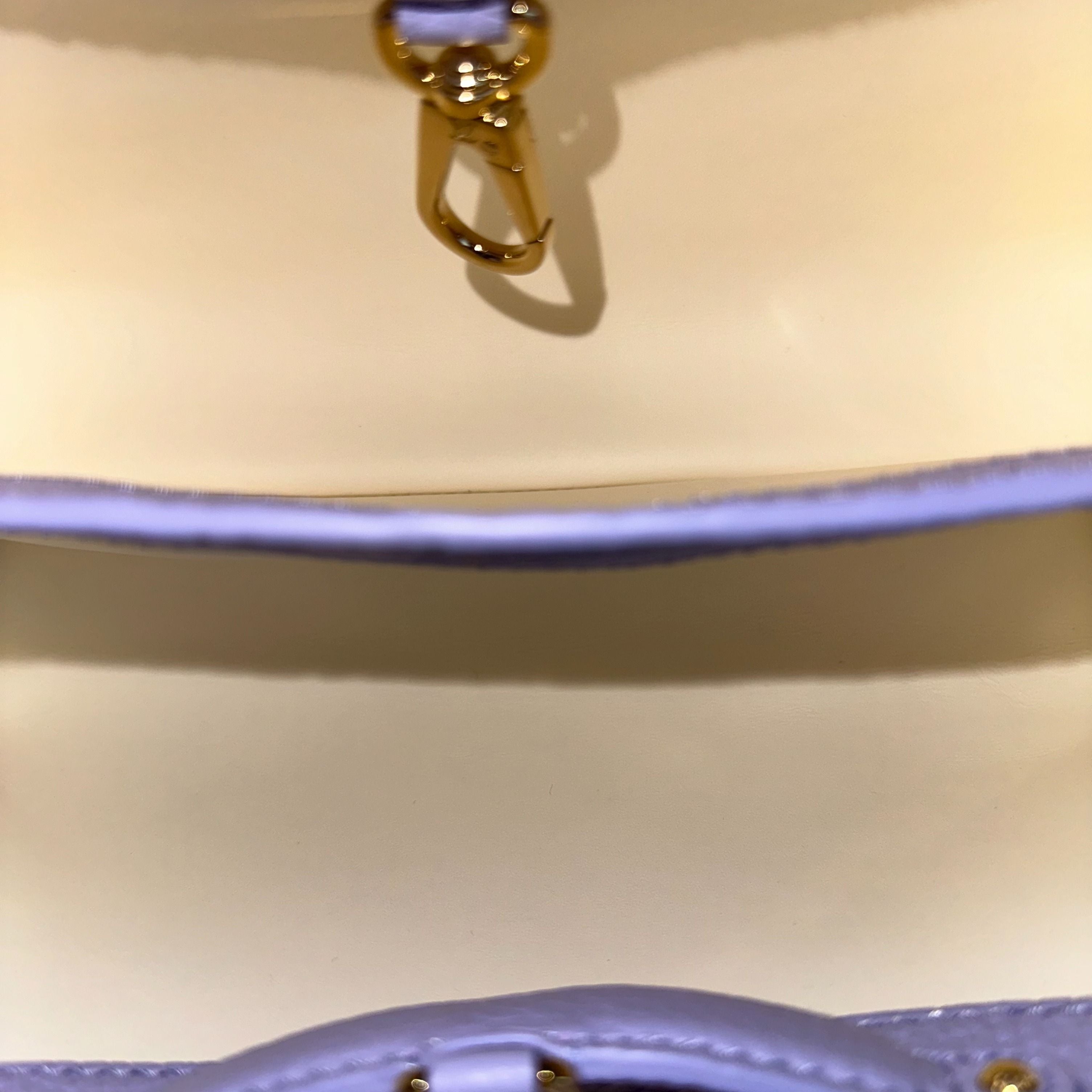 *2024 Receipt Full Set* LV Capucines BB Taurillon Leather Calfskin RFID Light Purple Louis Vuitton - Luxury Evermore