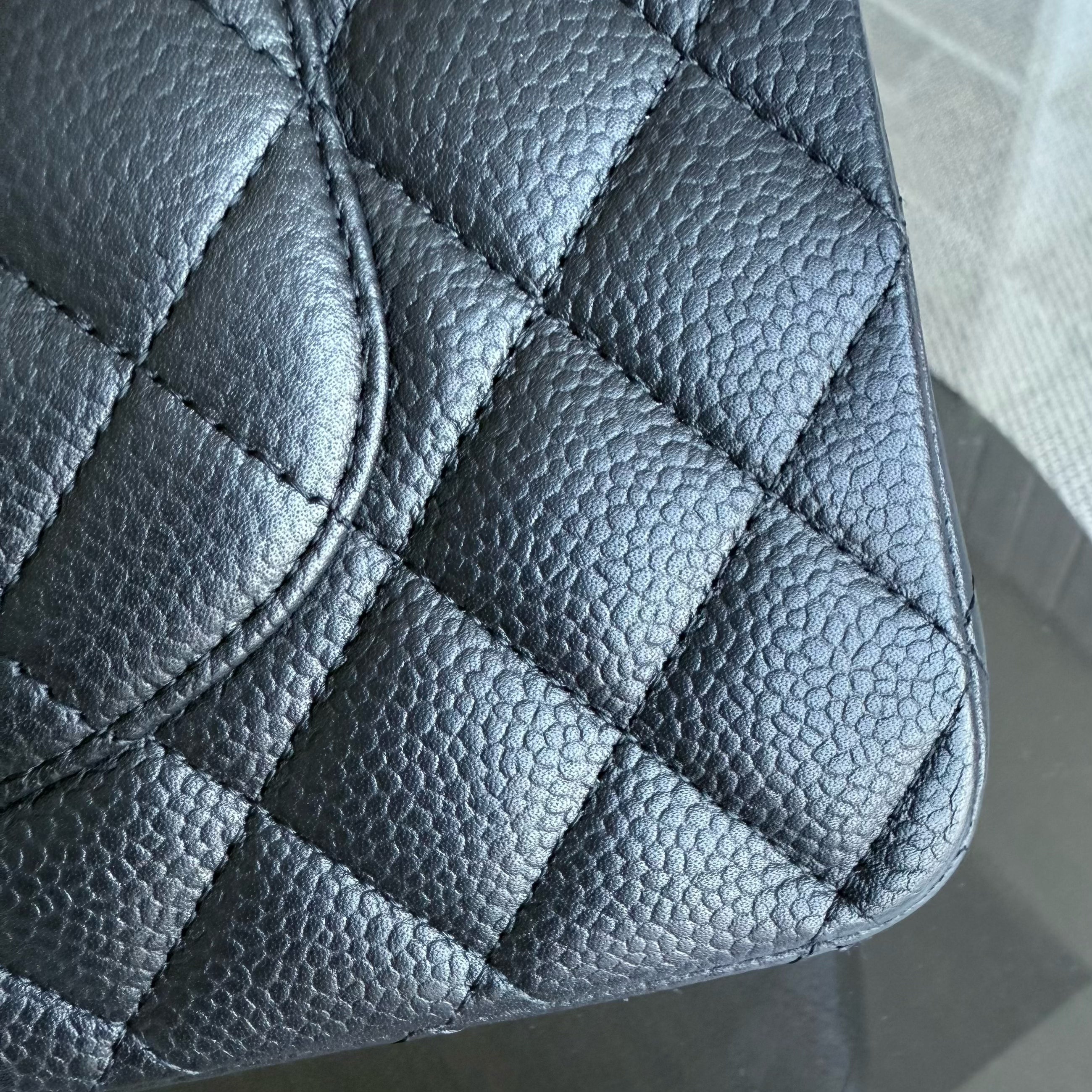 Chanel Classic Flap Medium - Caviar 25CM Quilted Black Silver Hardware Series 14