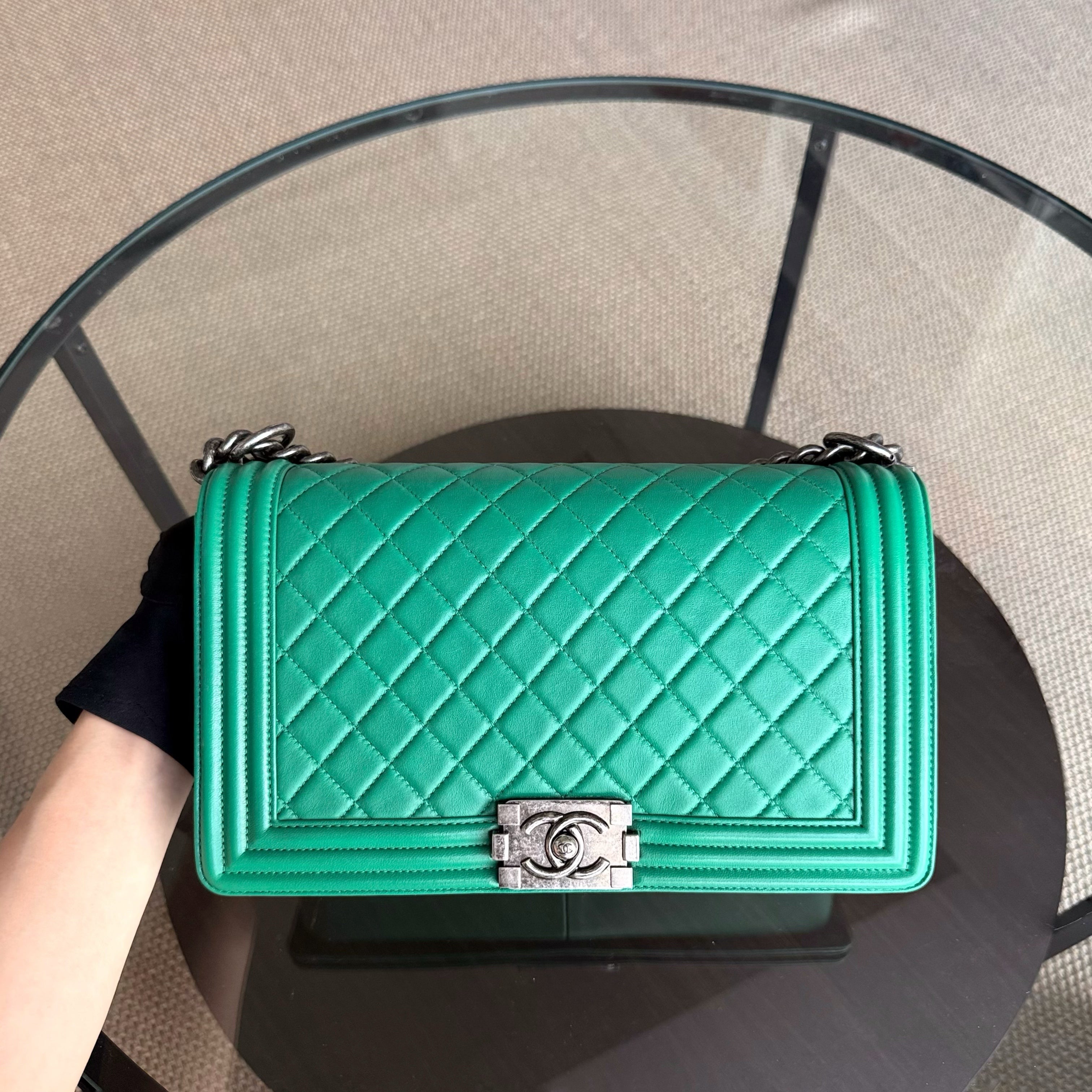Chanel Boy New Medium - 28CM Quilted Lambskin Green Ruthenium Silver Hardware Series 23