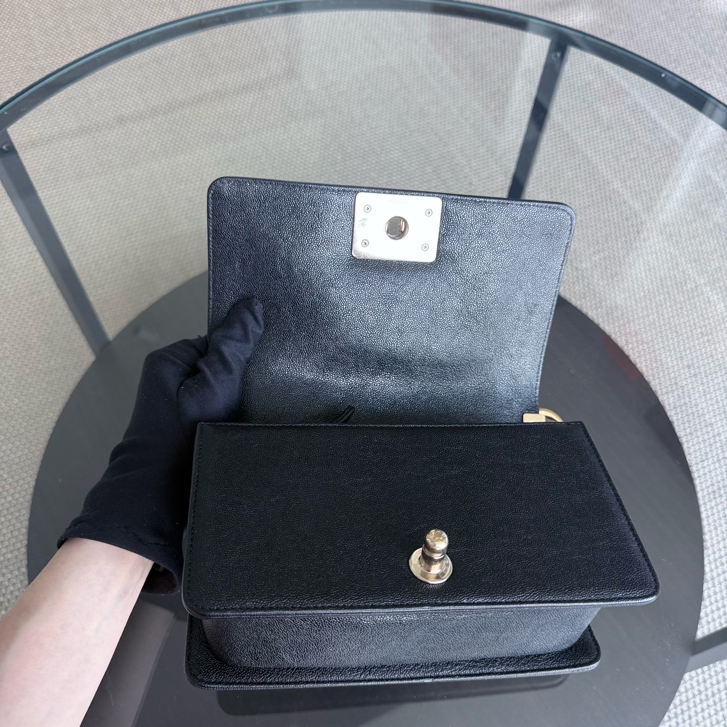 Chanel Boy Small - Caviar 20CM Quilted Grained Calfskin Black Gold Hardware Series 28