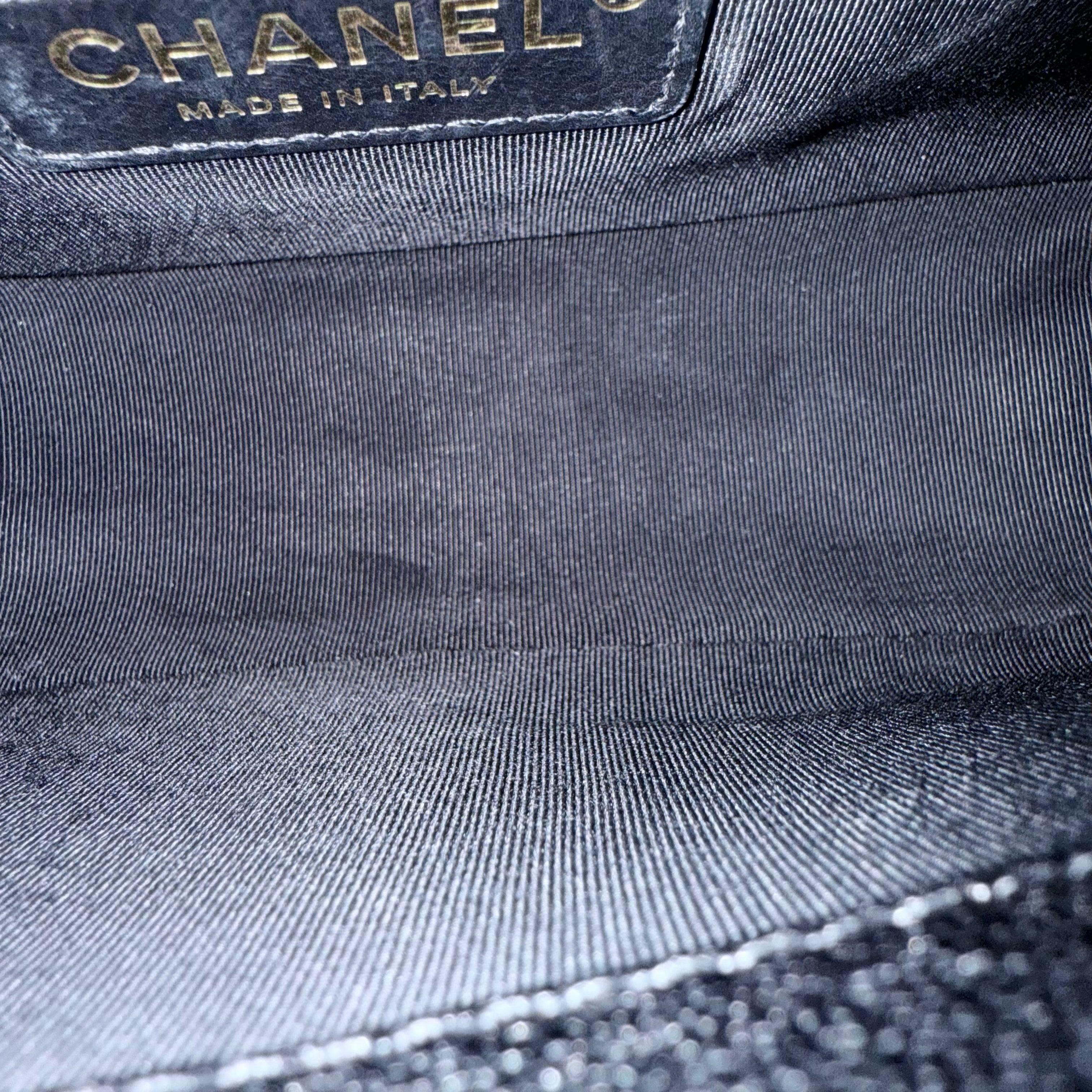 Chanel Boy Small - Caviar 20CM Quilted Grained Calfskin Black Gold Hardware Series 28