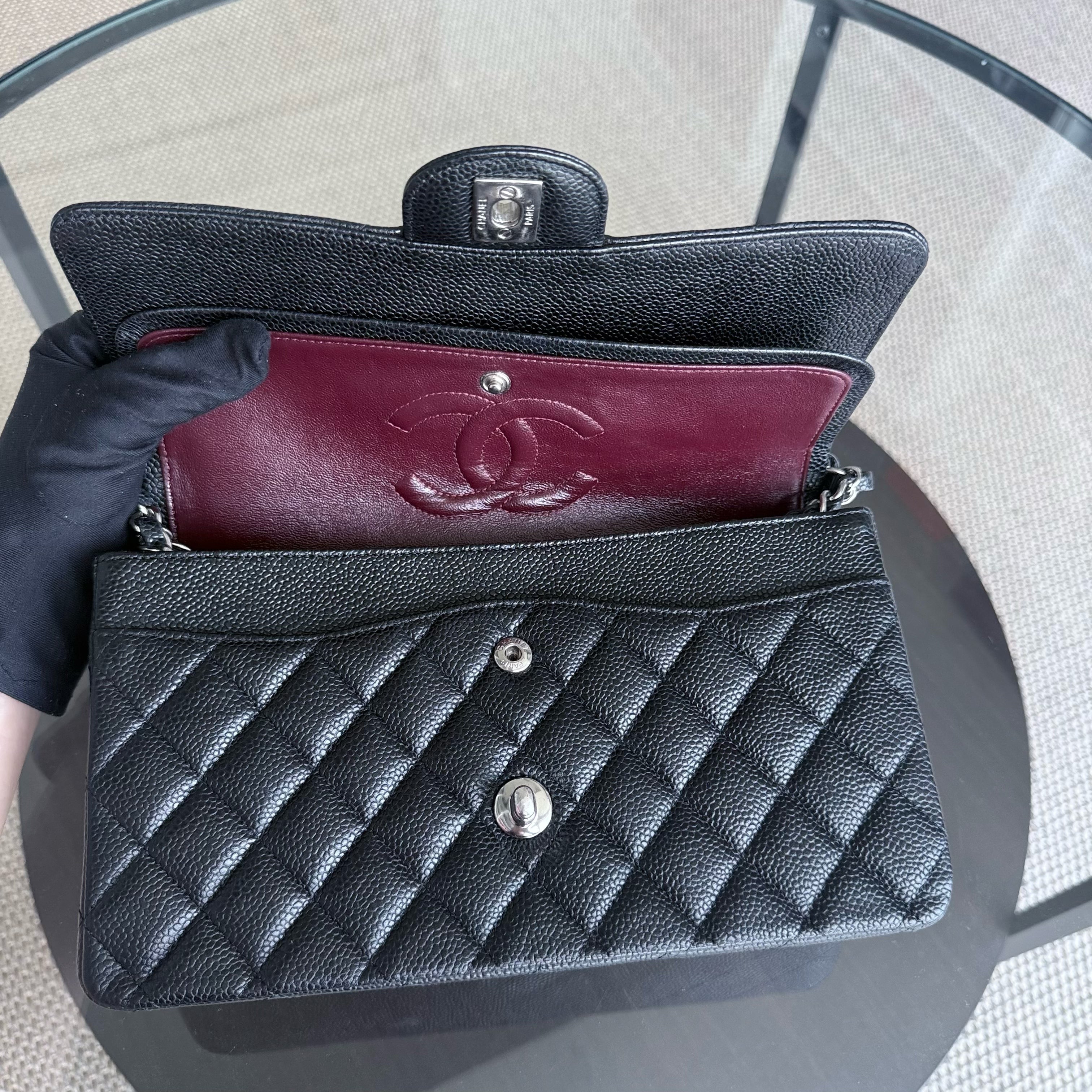 Chanel Classic Flap Medium - Caviar 25CM Quilted Grained Calfskin Black Silver Hardware Series 21