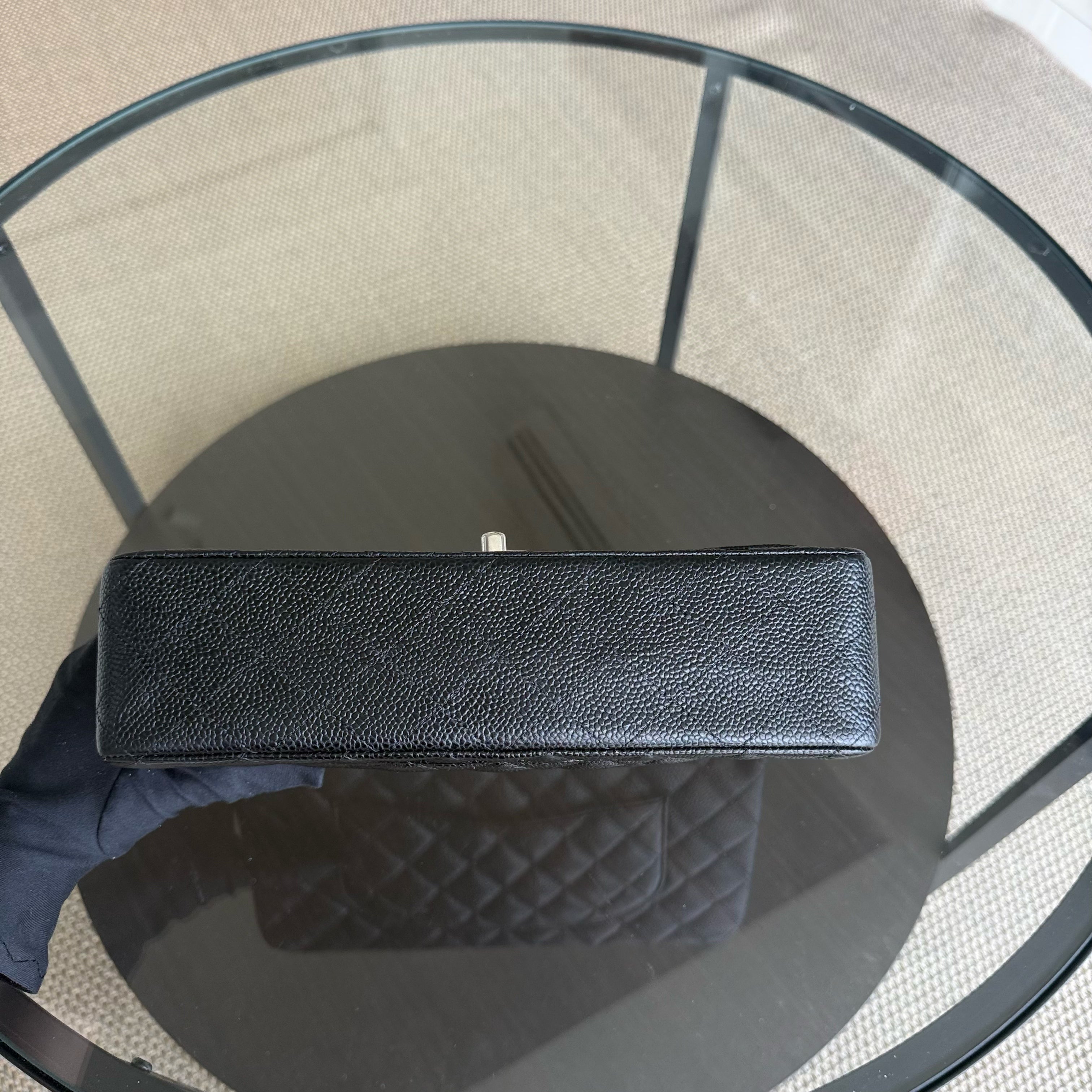 Chanel Classic Flap Medium - Caviar 25CM Quilted Grained Calfskin Black Silver Hardware Series 21