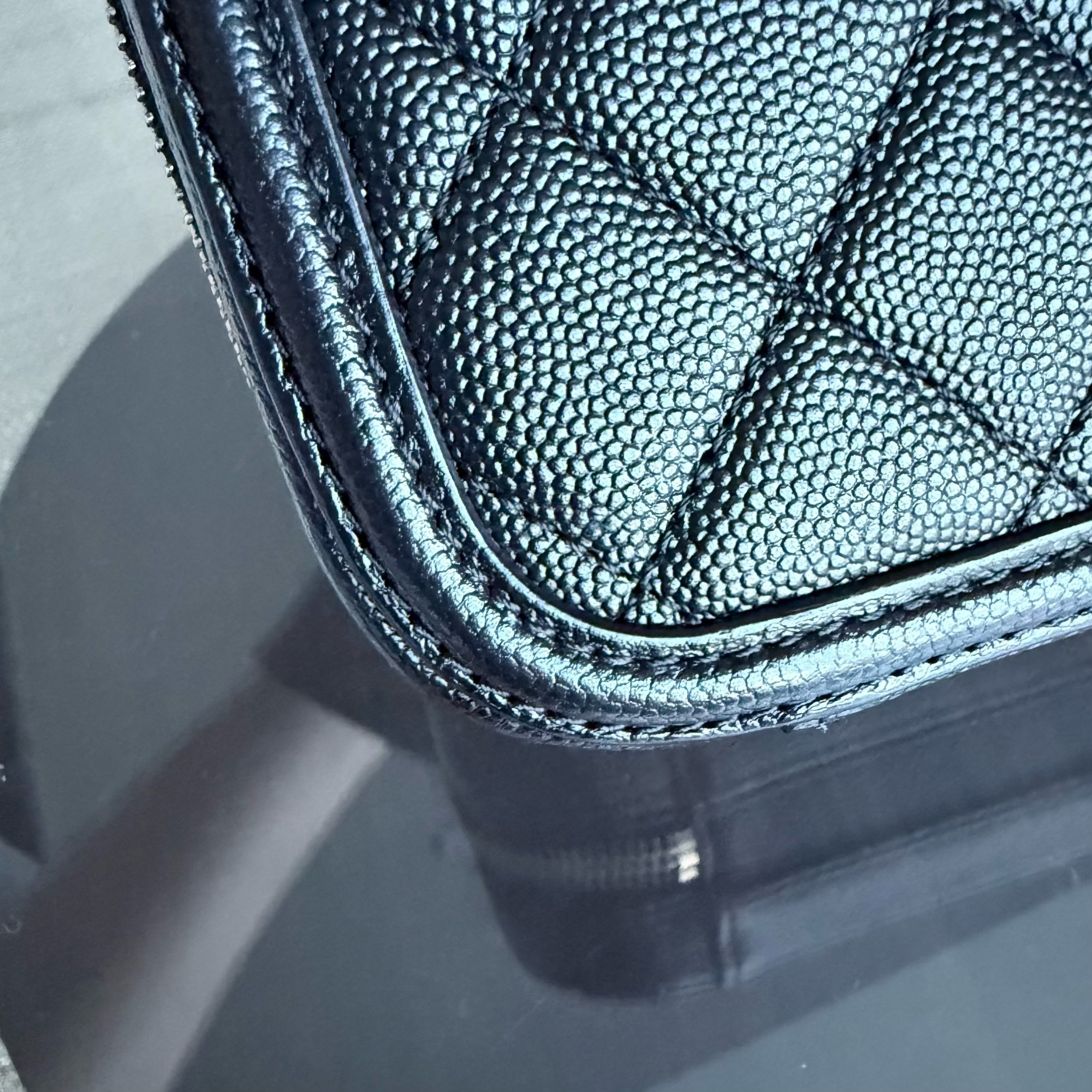 Chanel Filigree Vanity Case Medium - Caviar Quilted Grained Calfskin Black Gold Hardware