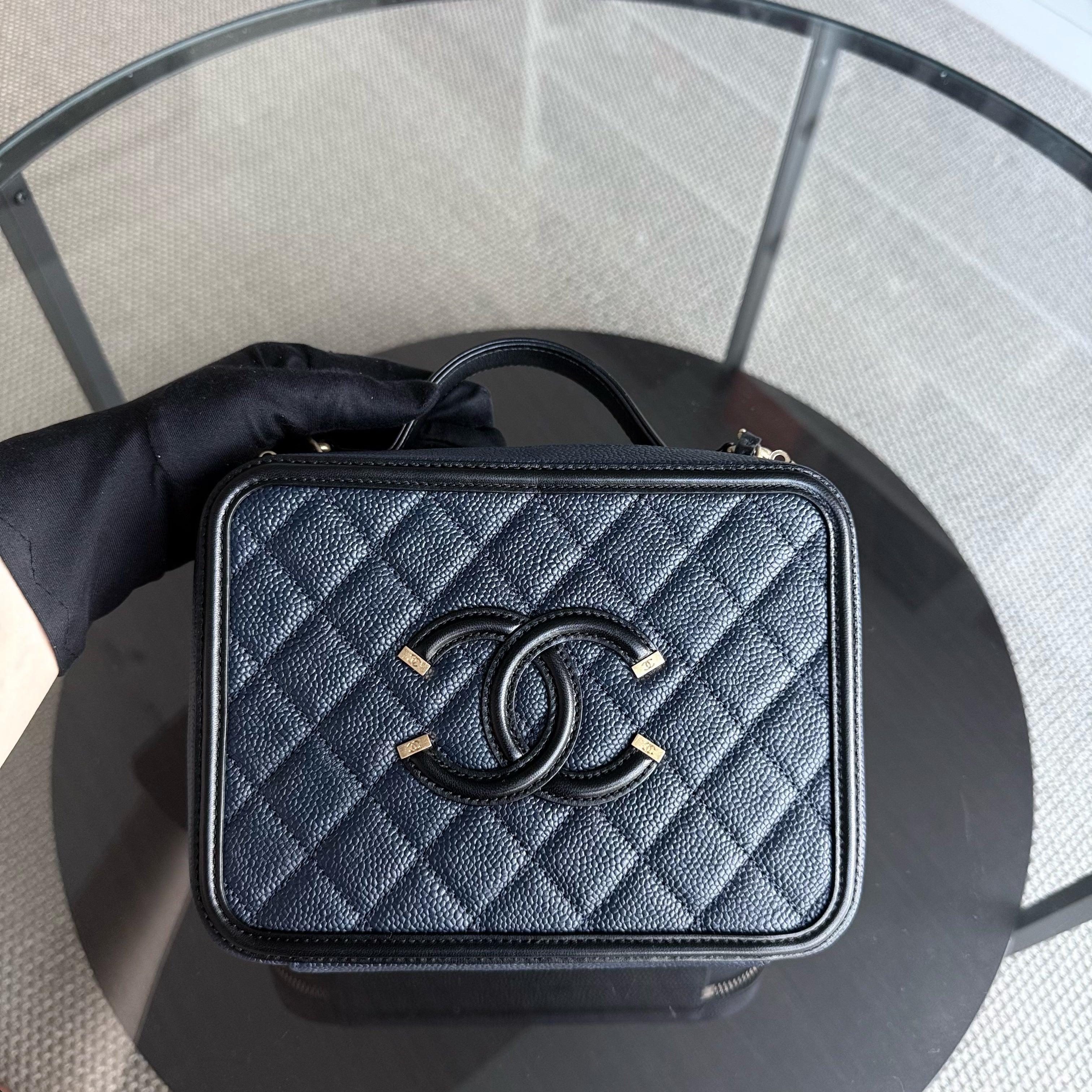 Chanel Filigree Vanity Case Medium - Caviar 21CM Grained Calfskin Dark Navy Blue Gold Hardware Series 23
