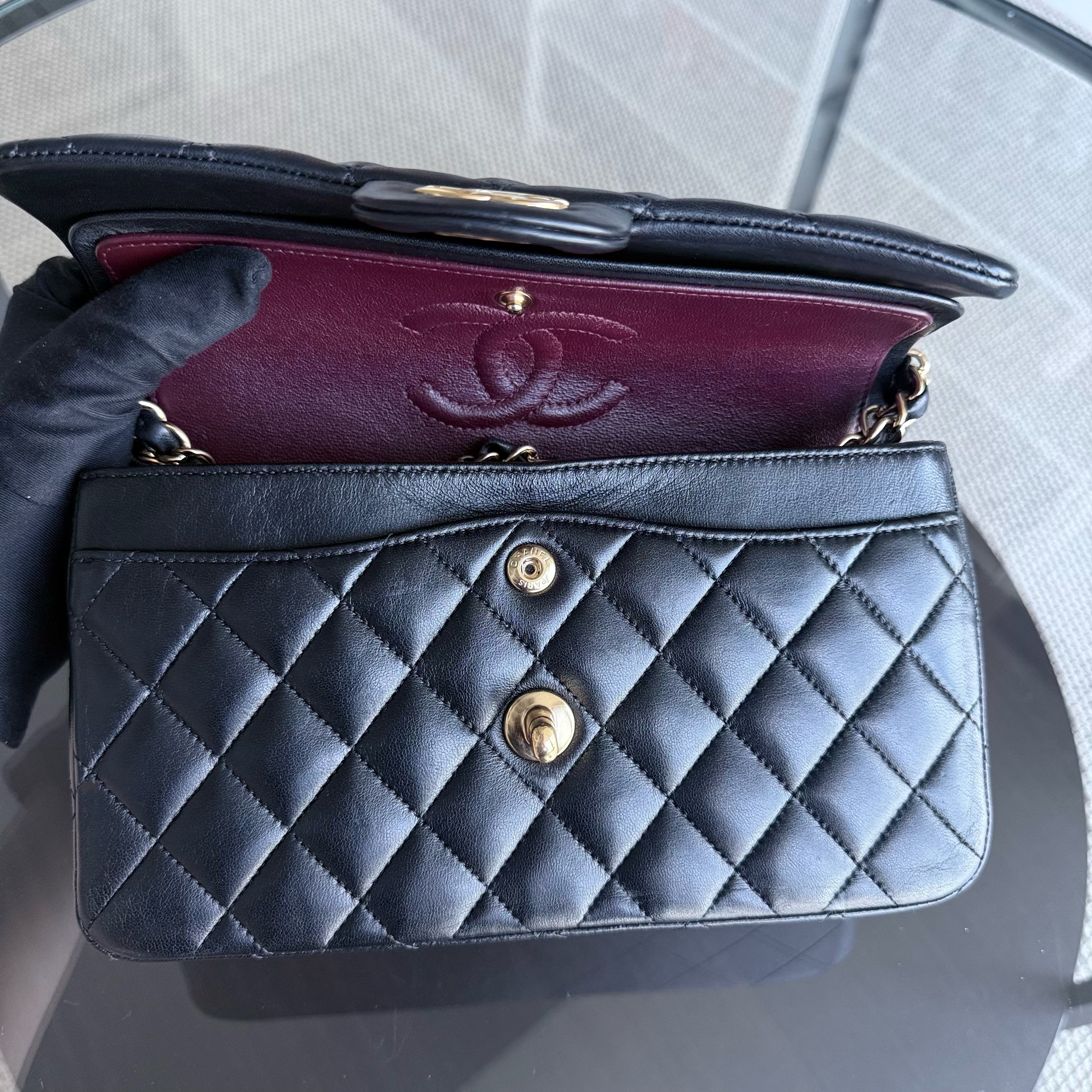 Chanel Classic Flap Small - 23CM Quilted Lambskin Black Gold Hardware Series 26
