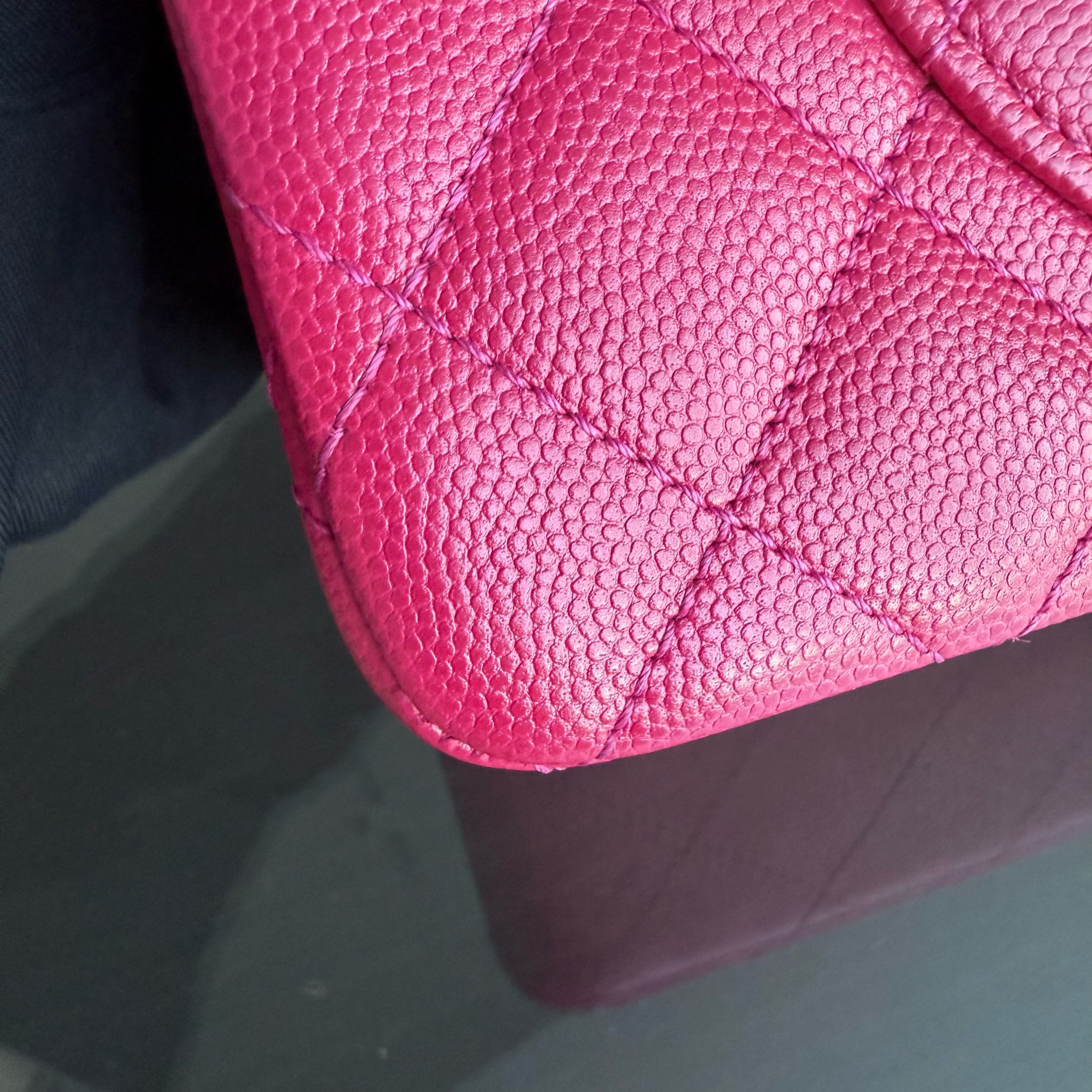 Chanel 2.55 Reissue 225 - Caviar Quilted Grained Calfskin Hot Pink Gold Hardware Series 23