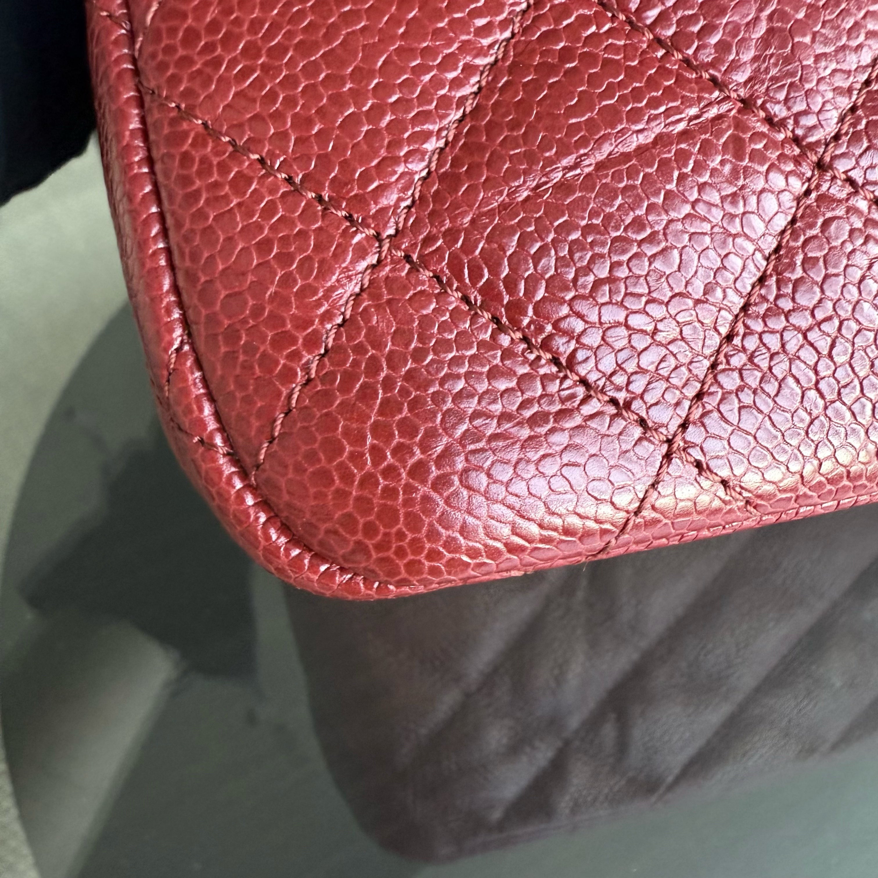 Chanel Seasonal Two-tone Flap - Caviar Quilted Grained Calfskin Red Gold Hardware Series 21