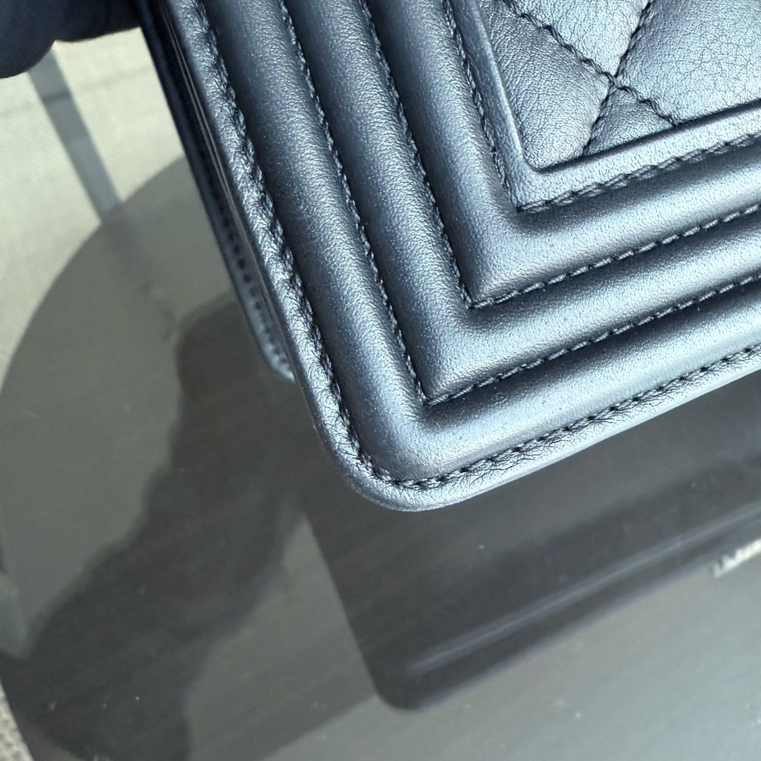 Chanel Boy Medium - 25CM Quilted Calfskin Black Ruthenium Silver Hardware Series 20