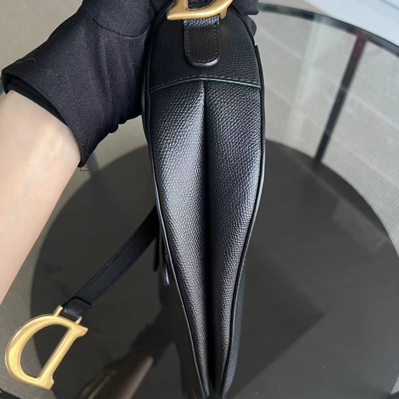 Dior Saddle Medium - Grained Calfskin Black Gold Hardware