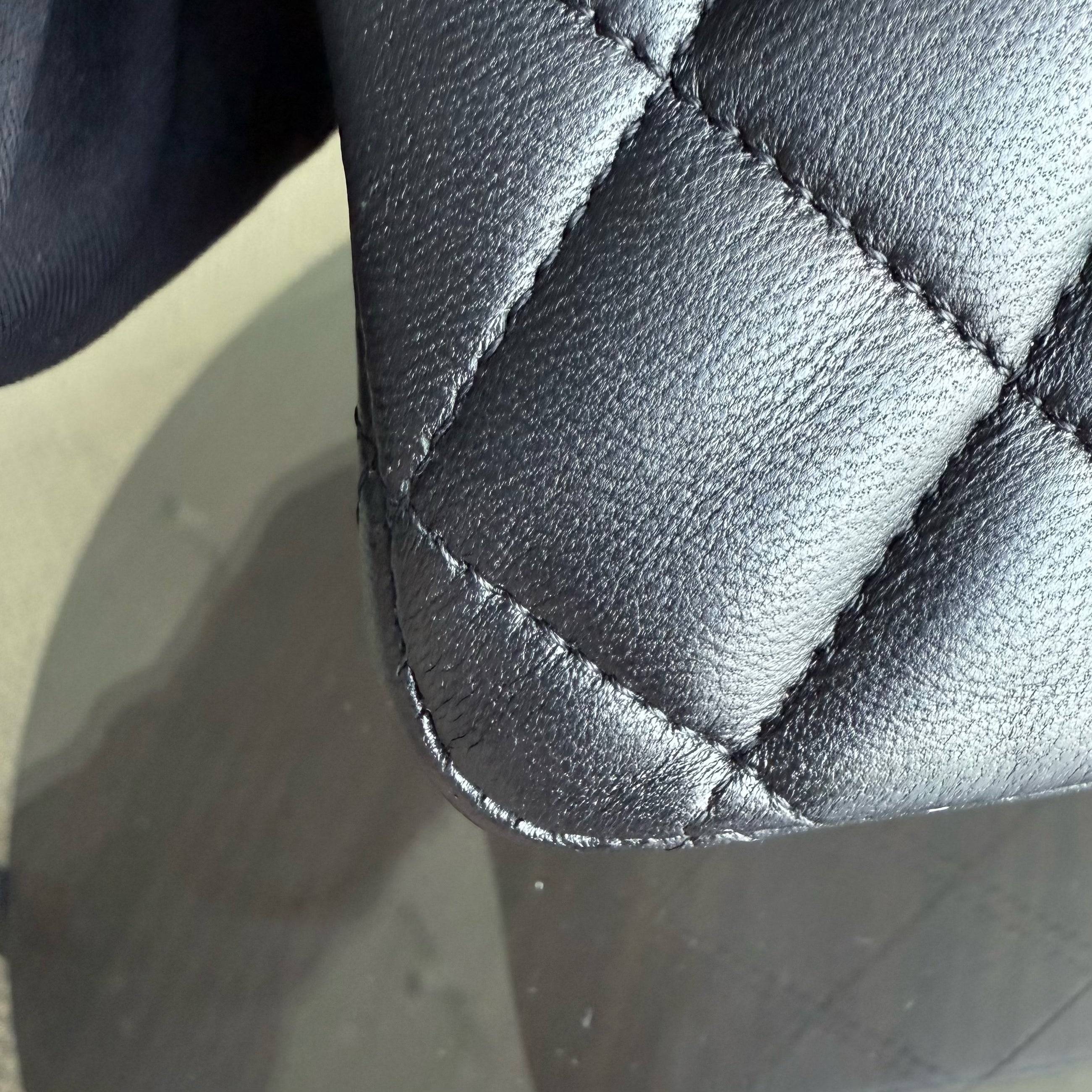 Chanel Classic Flap Medium - 25CM Quilted Lambskin Black Gold Hardware Sereis 21