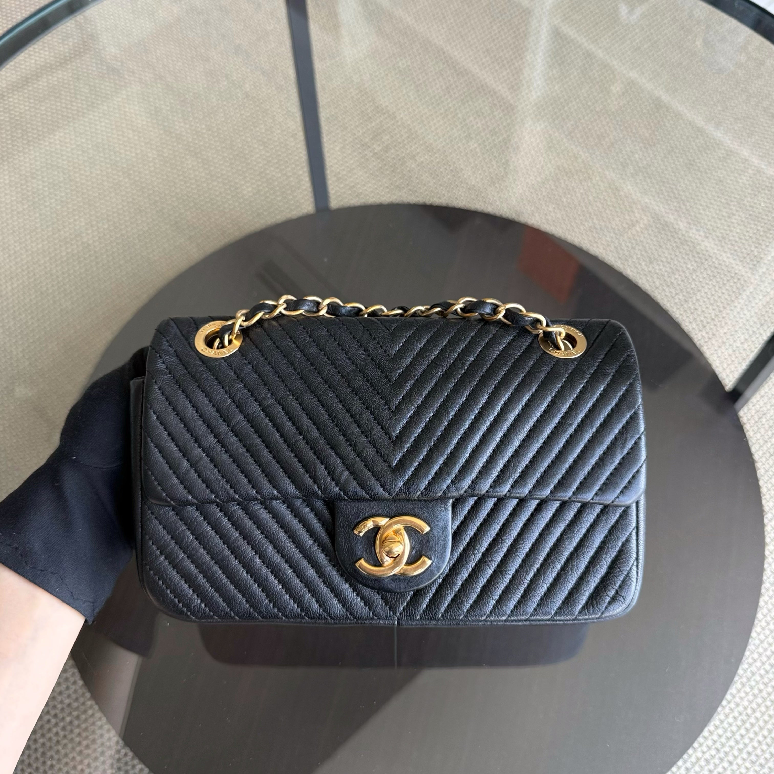 Chanel Seasonal Flap Small - 23CM Surpique CC Herringbone Medallion Flap Chevron Goatskin Black Gold Hardware Series 20