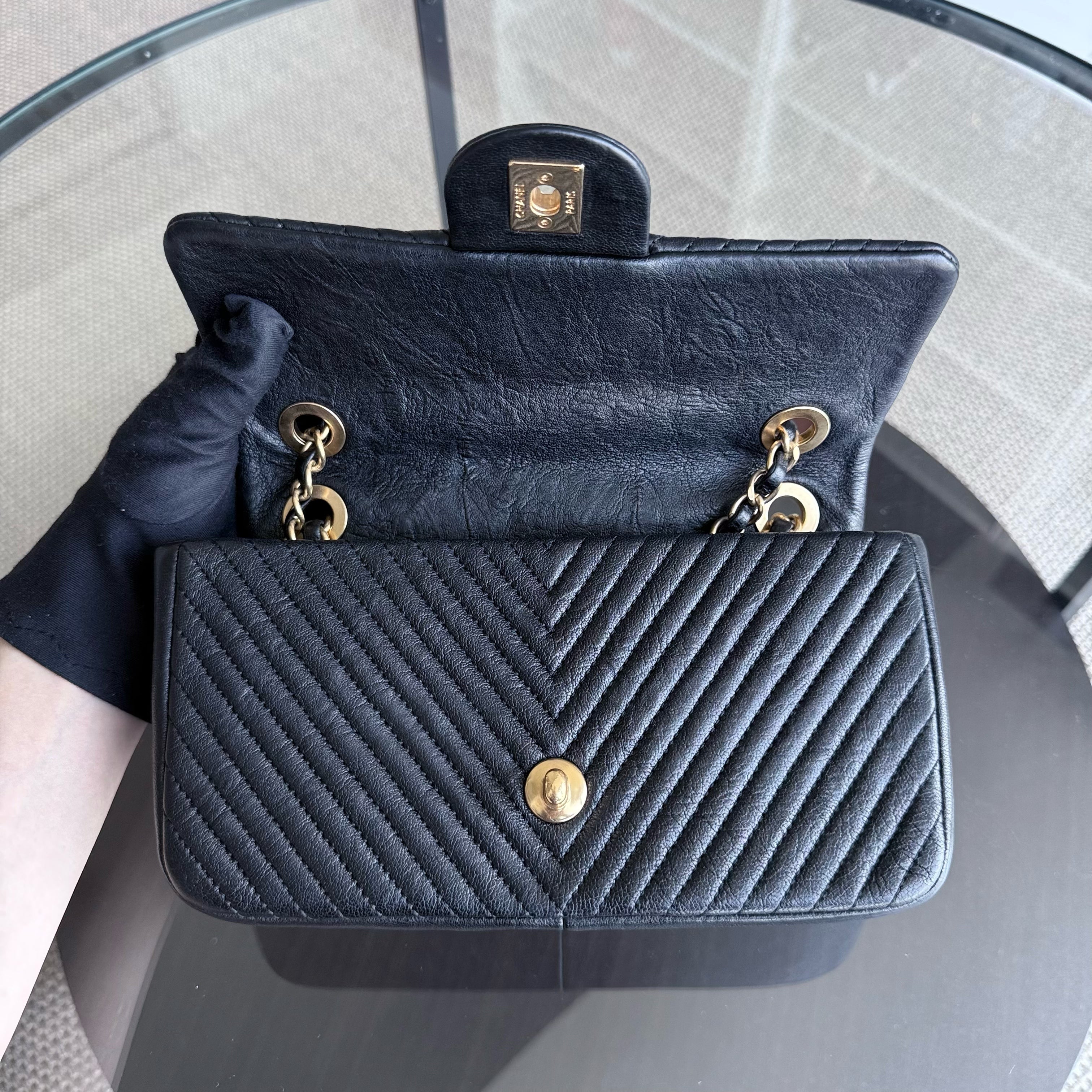 Chanel Seasonal Flap Small - 23CM Surpique CC Herringbone Medallion Flap Chevron Goatskin Black Gold Hardware Series 20