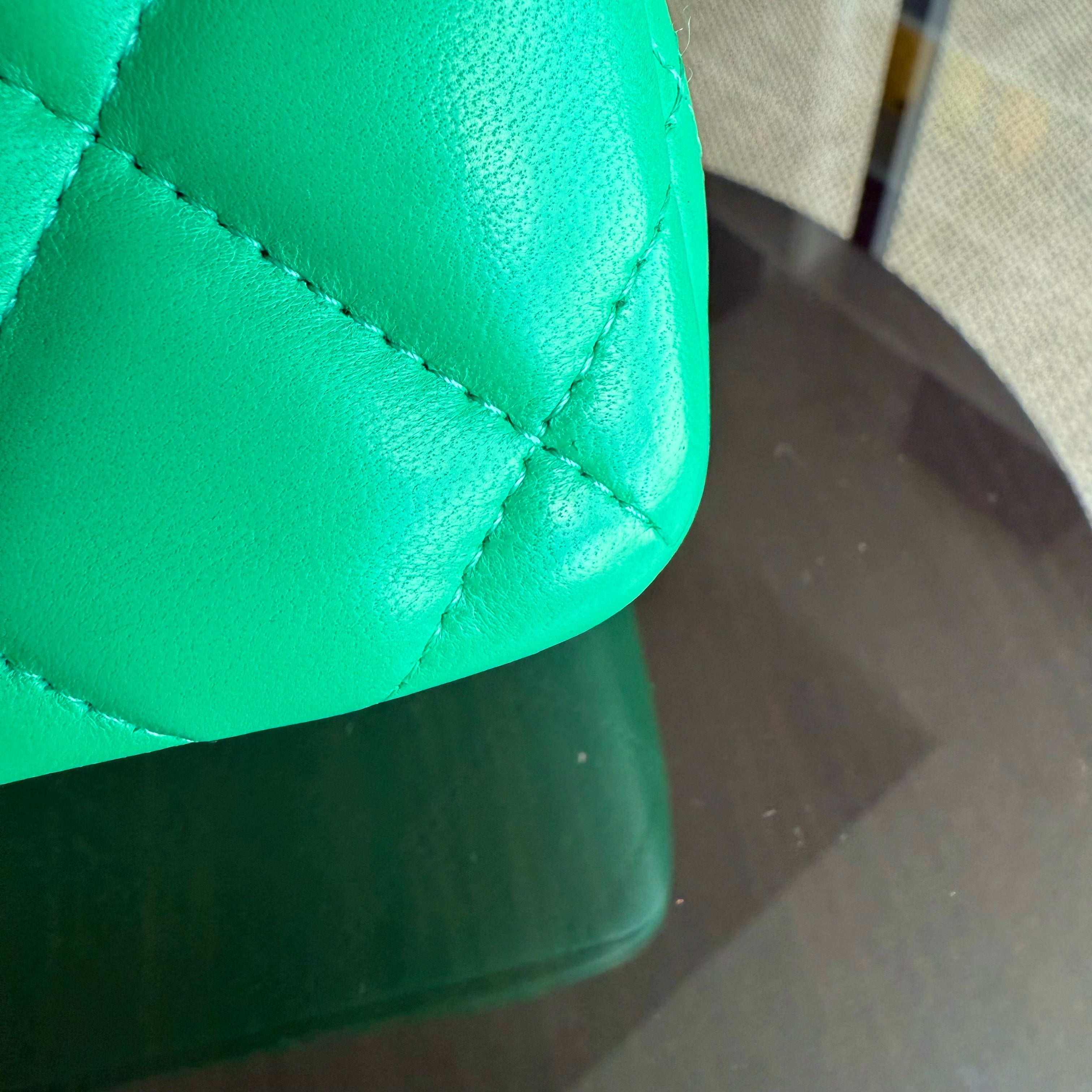 Chanel Classic Flap Jumbo - Double Flap 30CM Quilted Lambskin Green Silver Hardware Series 16