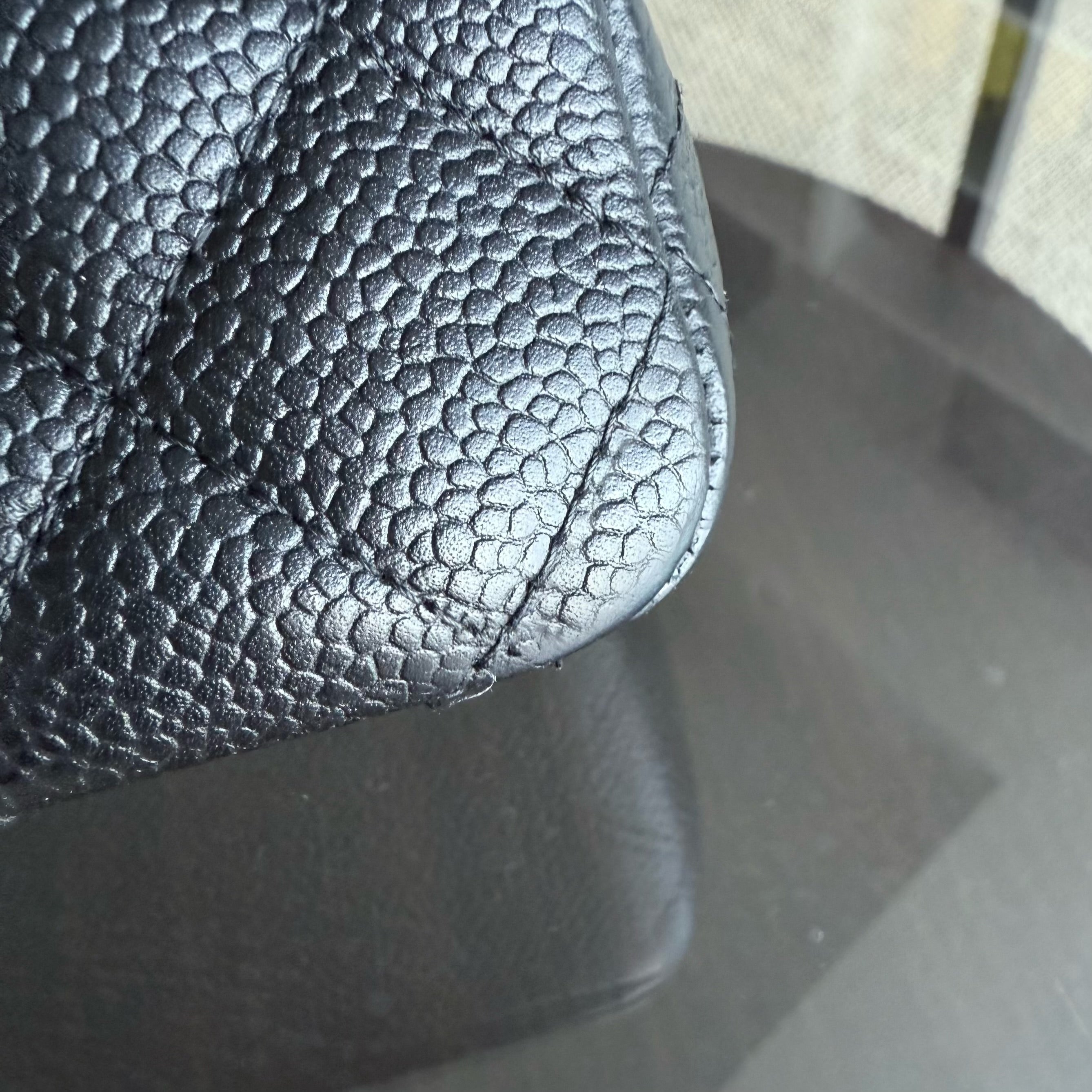 Chanel Classic Flap Medium - Caviar 25CM Quilted Black Silver Hardware Series 20