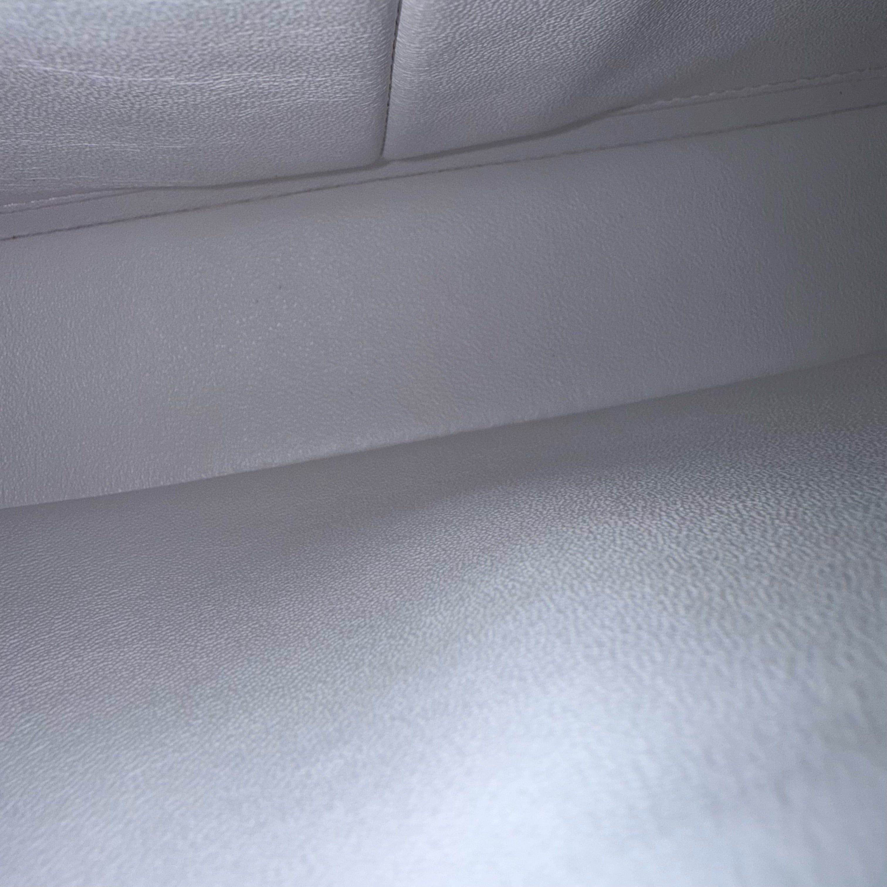 Chanel Classic Flap Small - Lambskin 23CM White Limited Edition Gold Hardware