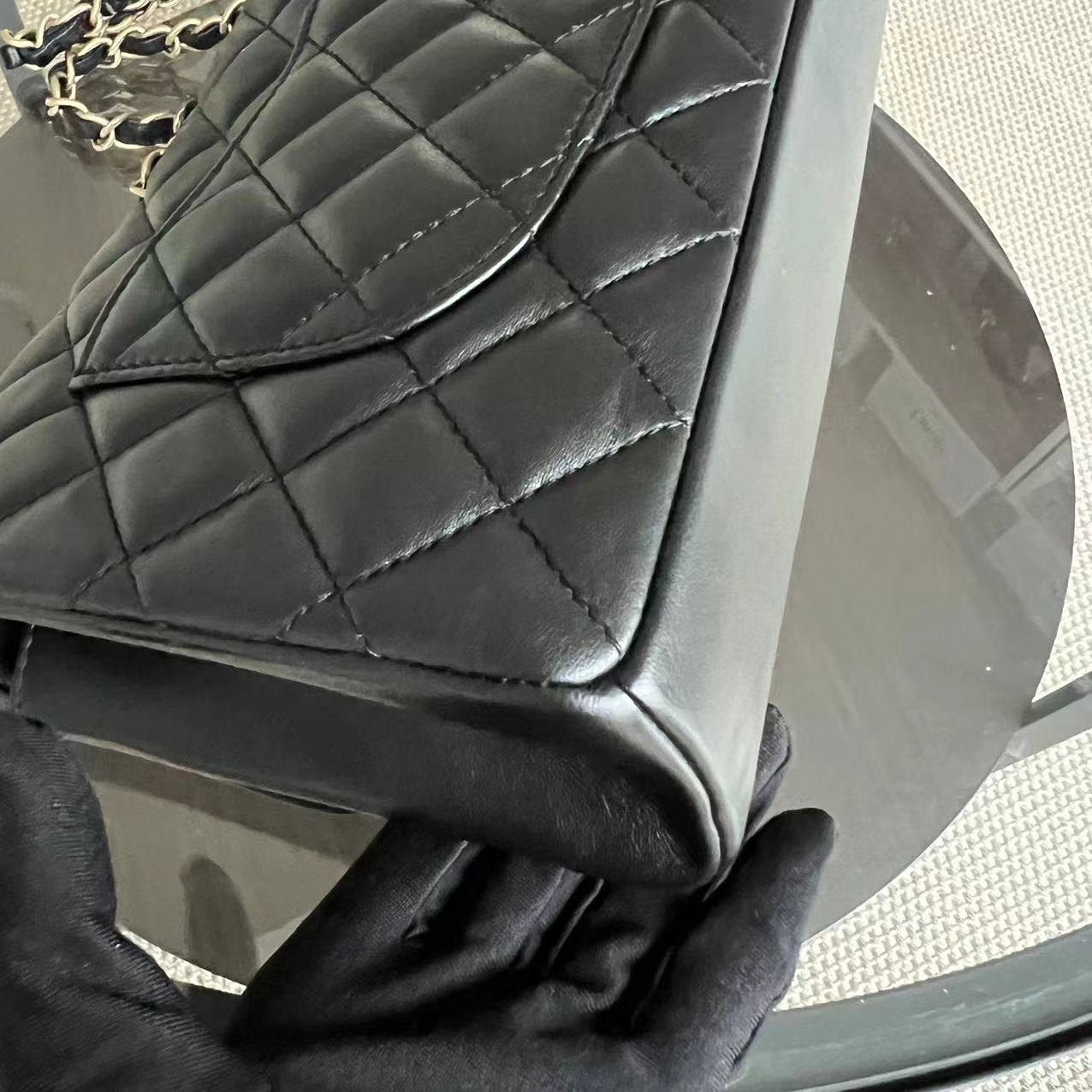 Chanel Chic Flap - 26CM Seasonal Classic Flap Quilted Lambskin Black Golden Hardware Series 21