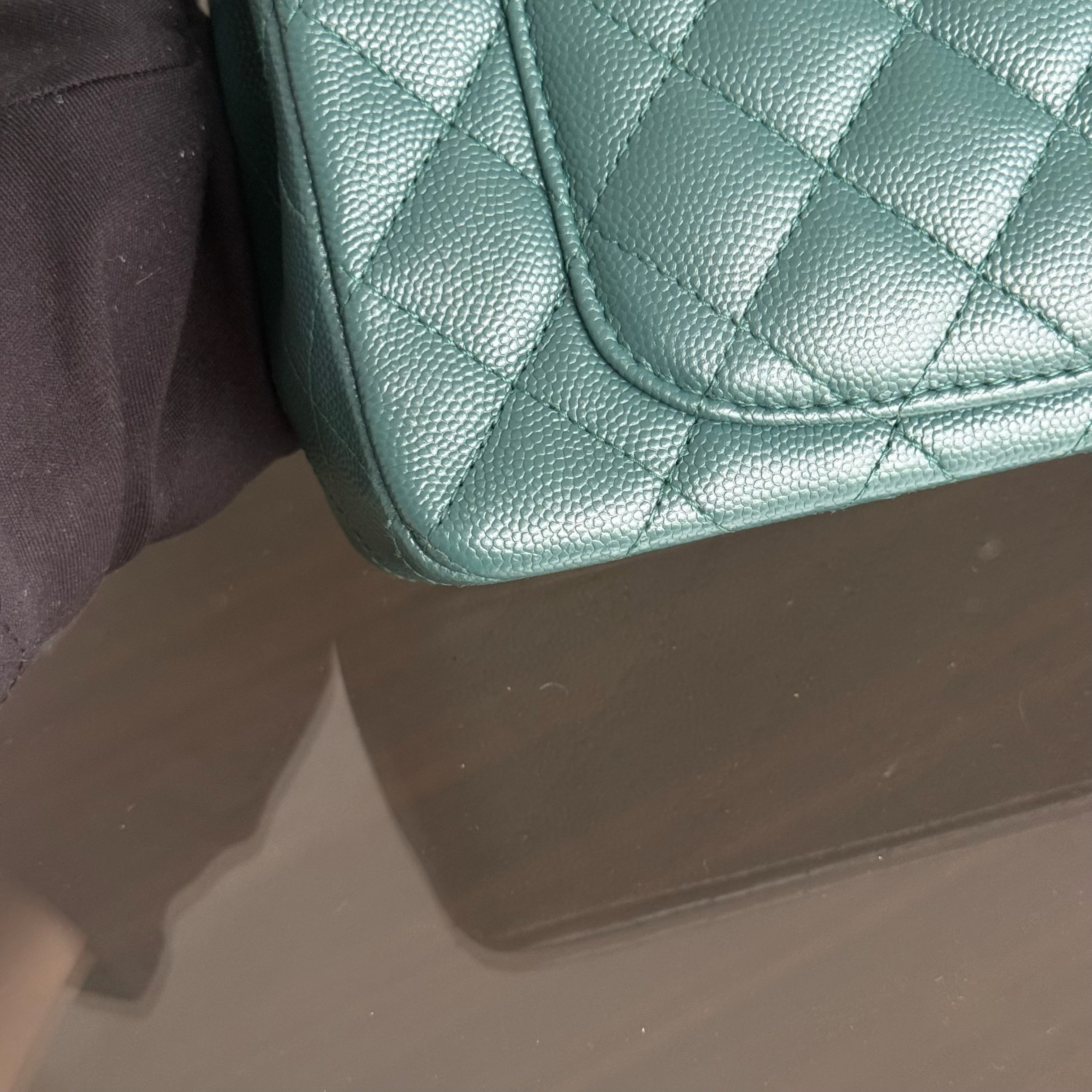 Chanel Classic Flap Mini - Caviar 20CM Quilted Dark Green Gold Hardware Series 24