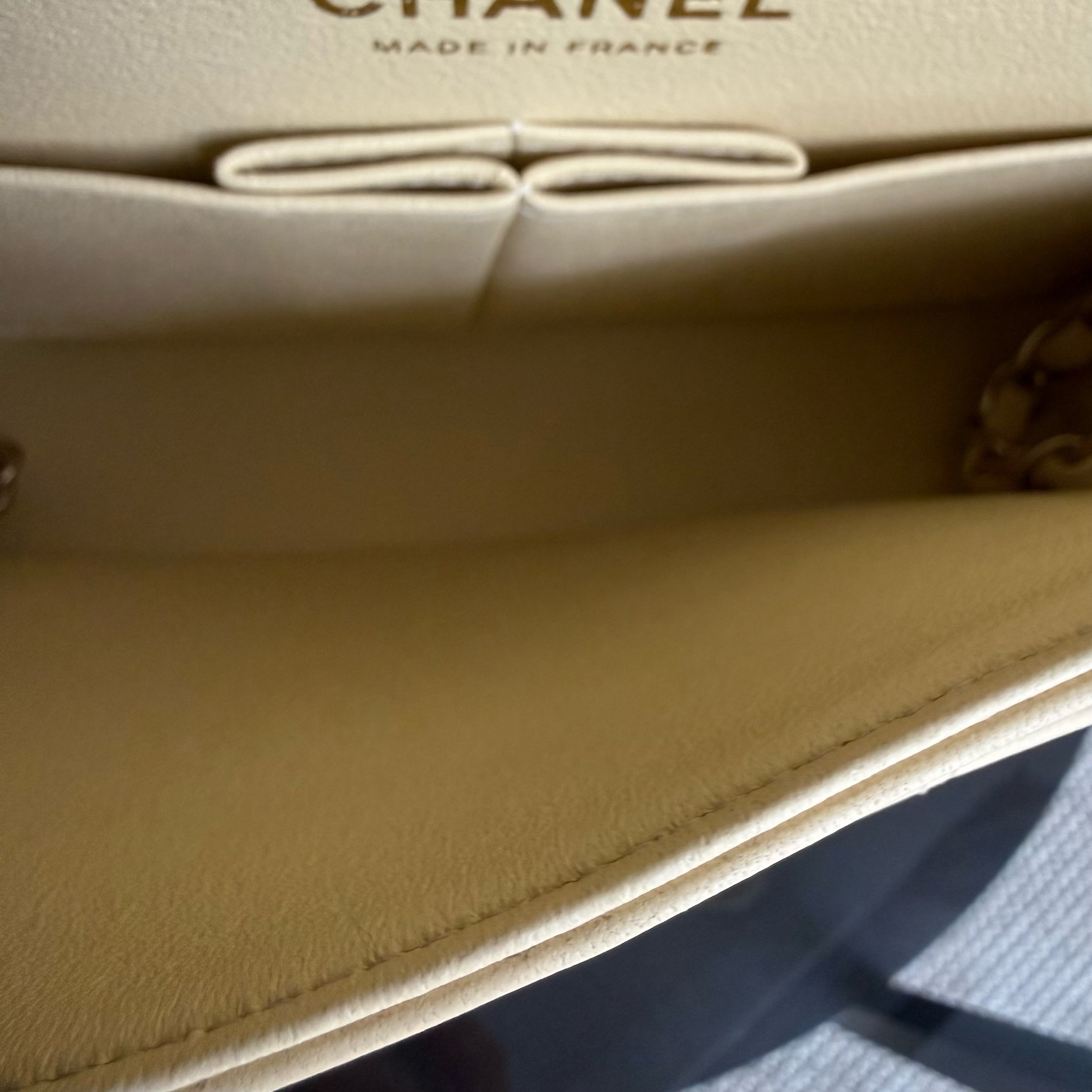 Chanel Classic Flap Small - Lambskin 23CM Light Yellow Gold Hardware Series 30
