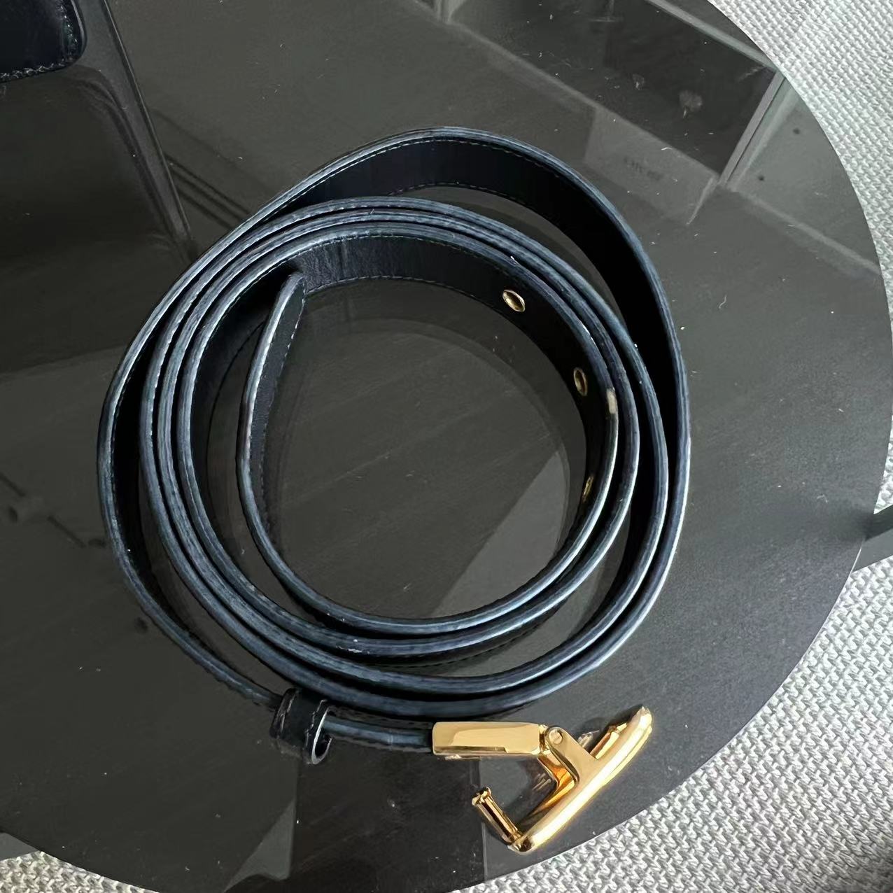 Dior 30 Montaigne - Smooth Calfskin Black Golden Hardware with Strap