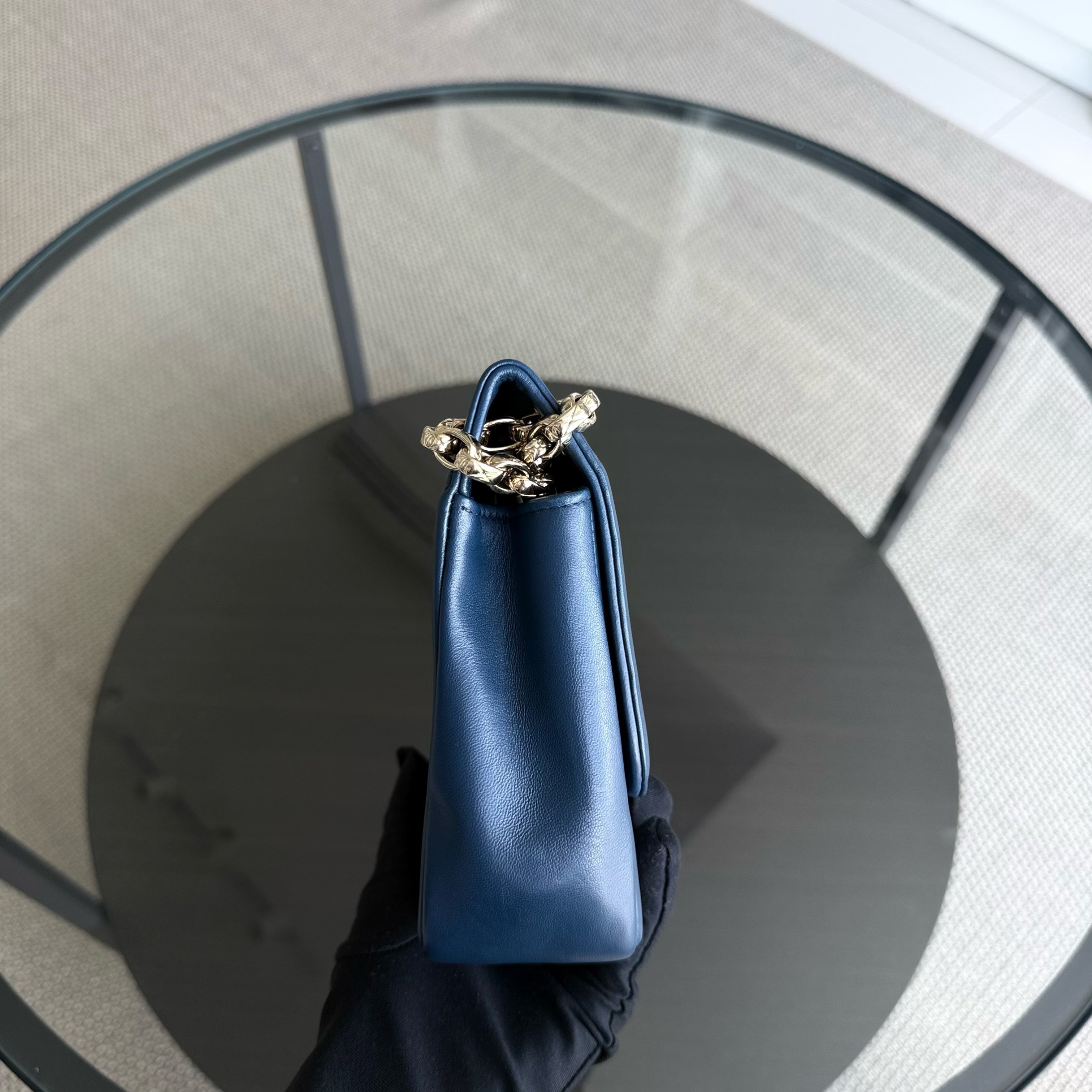 Chanel Chic With Me Medium - Lambskin Quilted 25CM Navy Blue Gold Hardware Series 18